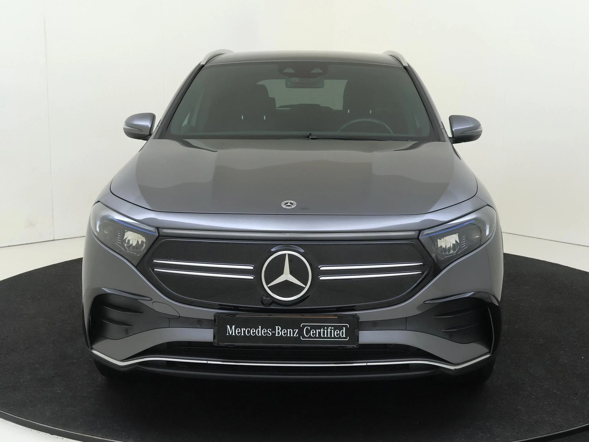 Mercedes-Benz-EQA-image-5