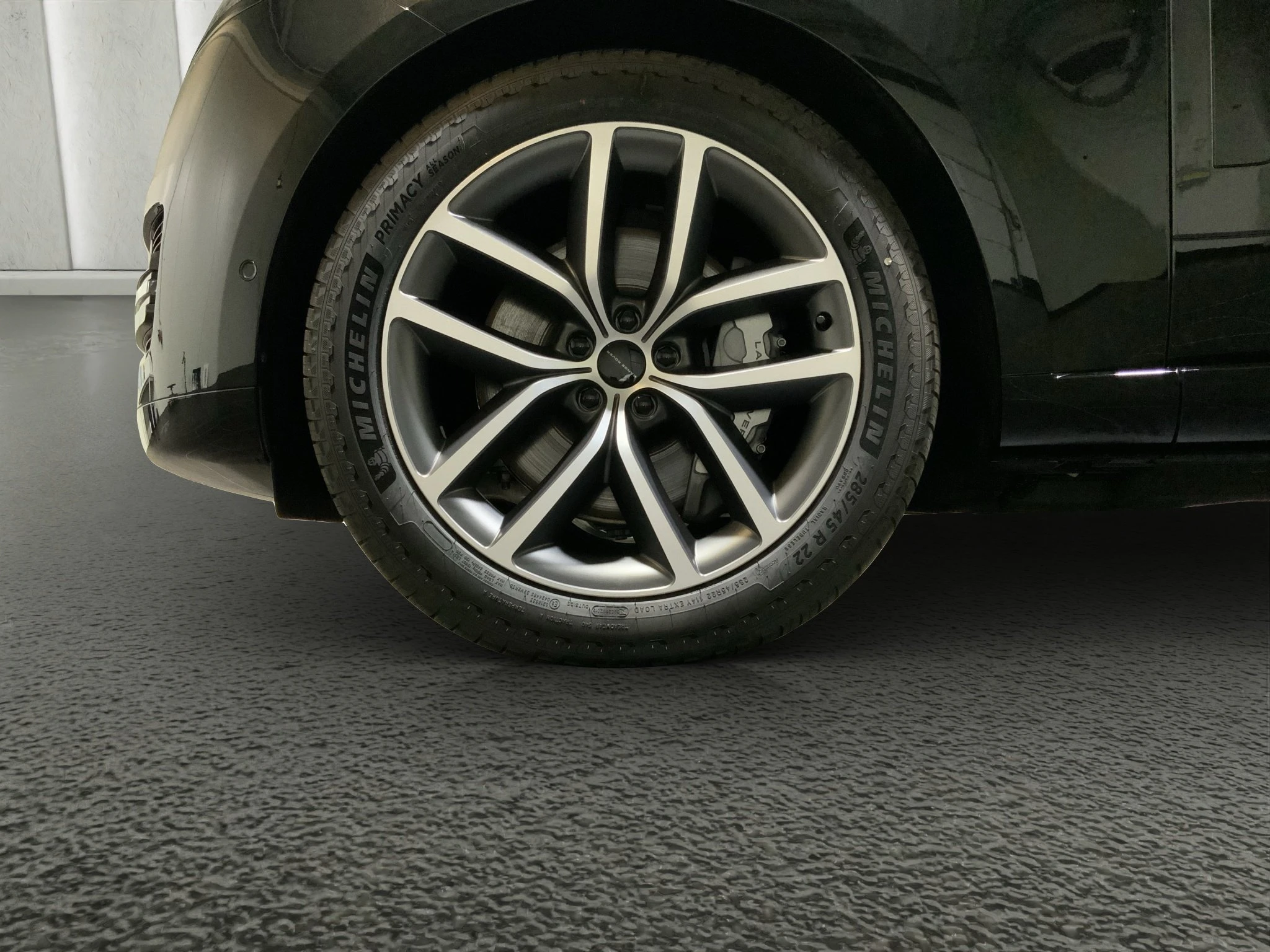 Land Rover-Range Rover-image-5