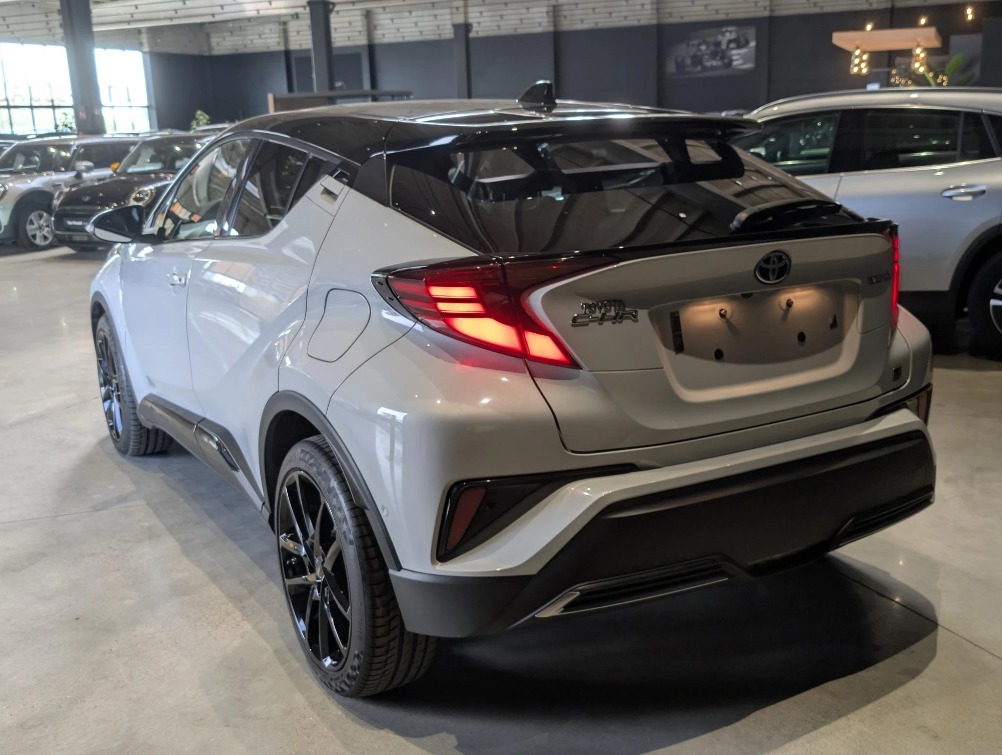 Toyota-C-HR-image-5