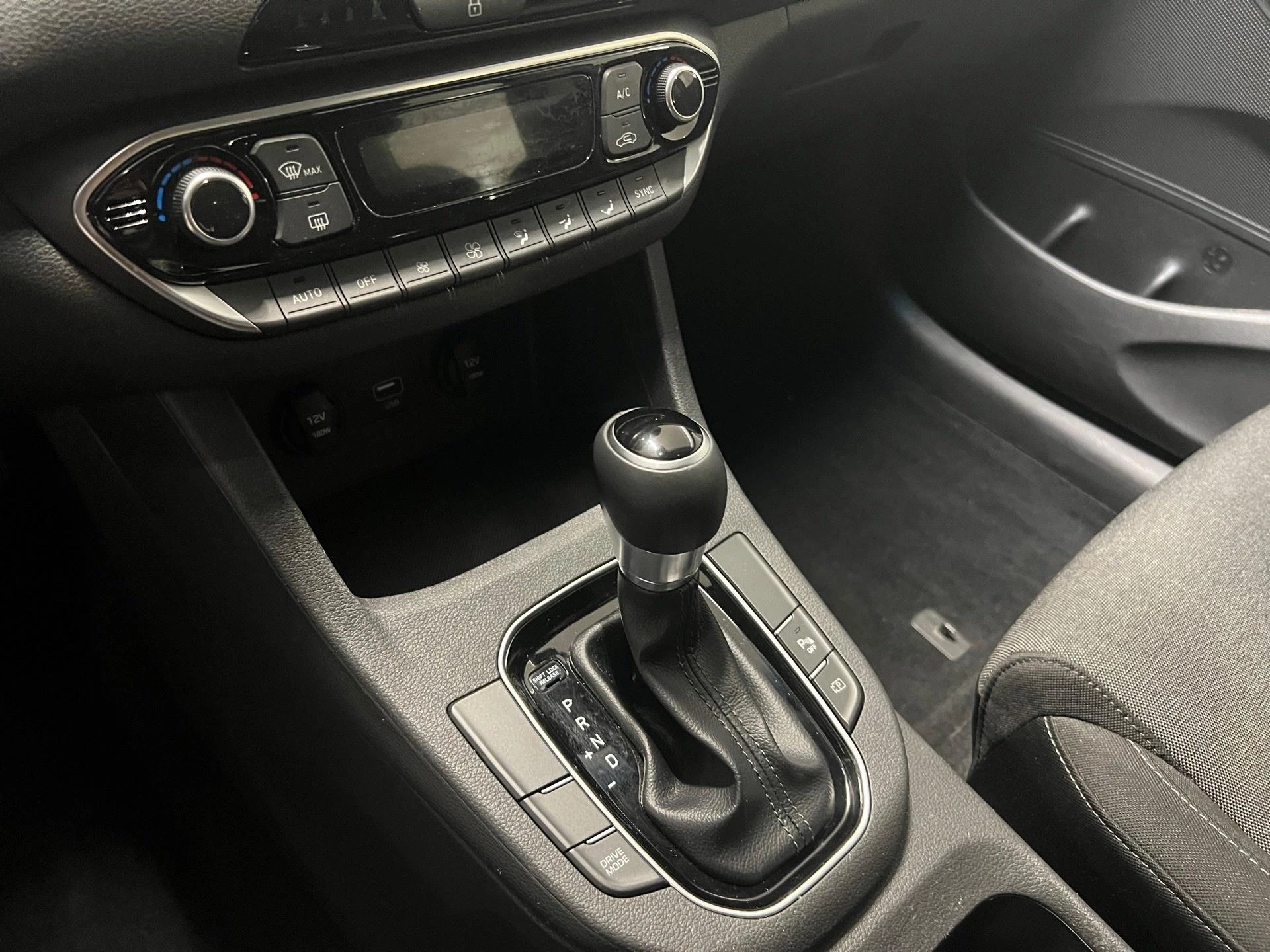 Hyundai i30 5D 1.5 T-GDi 118kW Techno DCT