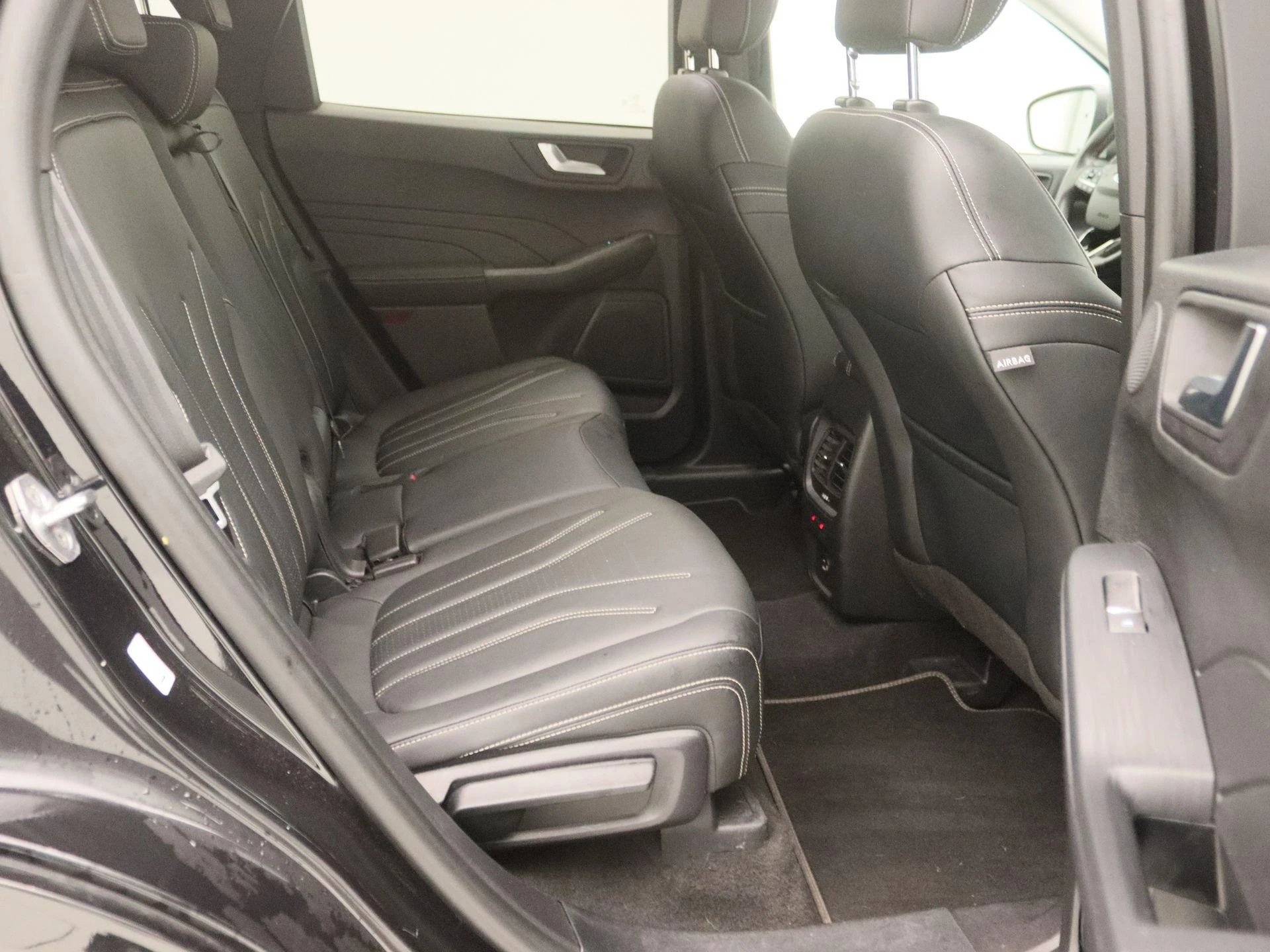 Ford-Kuga-image-25