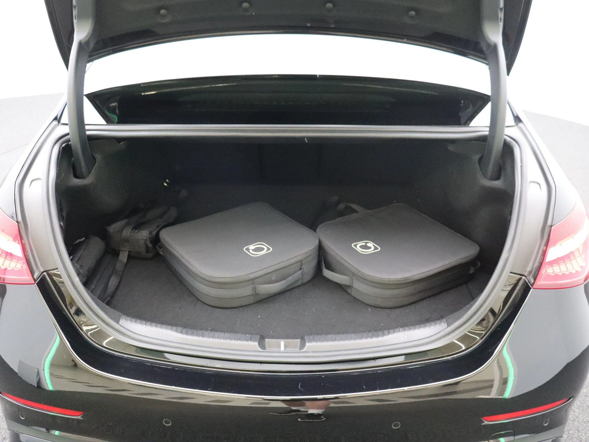 Mercedes-Benz Classe C 300 e Berline + AMG LINE + CARPLAY + CAMERA +