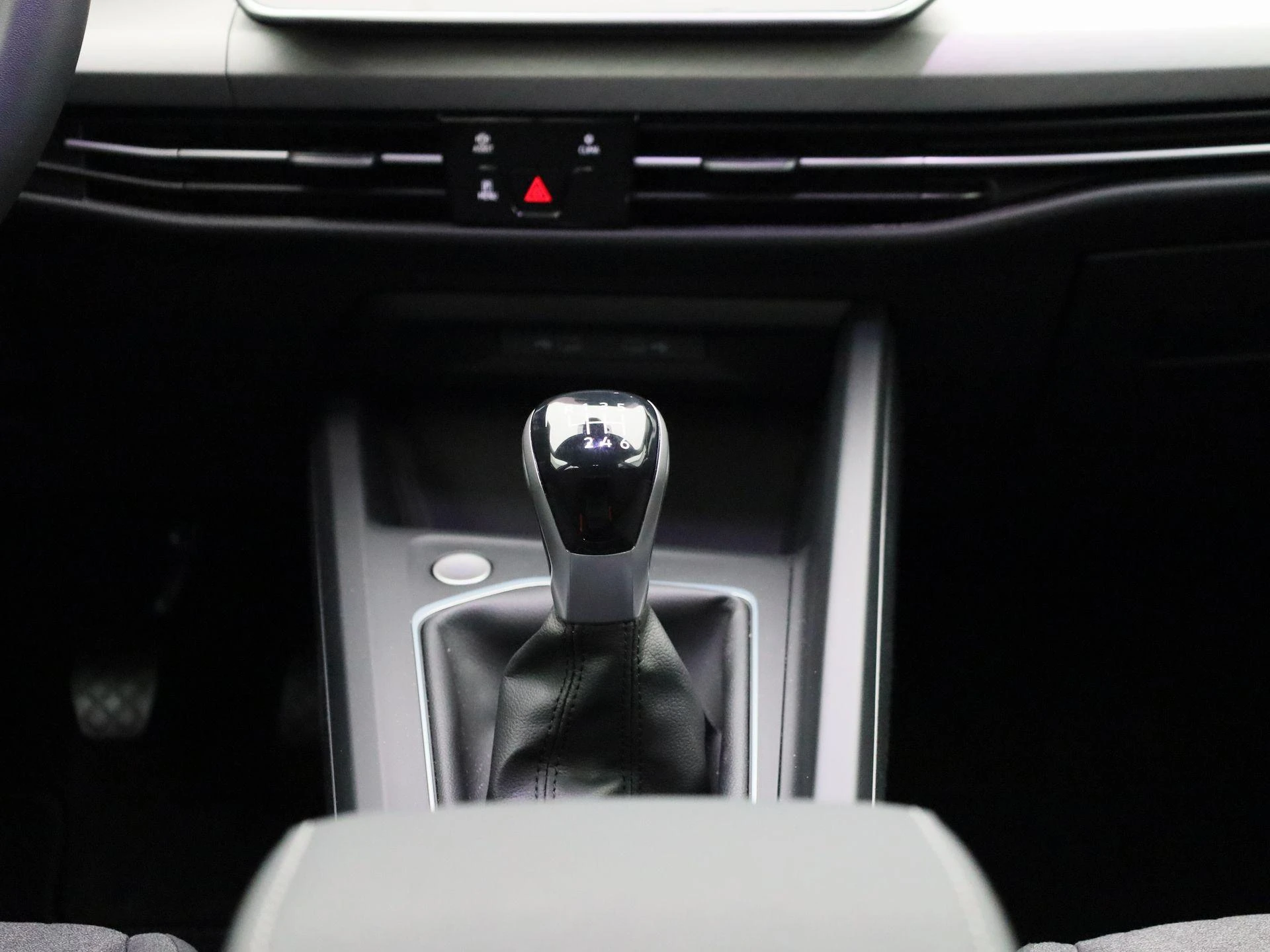 Volkswagen Golf - 10