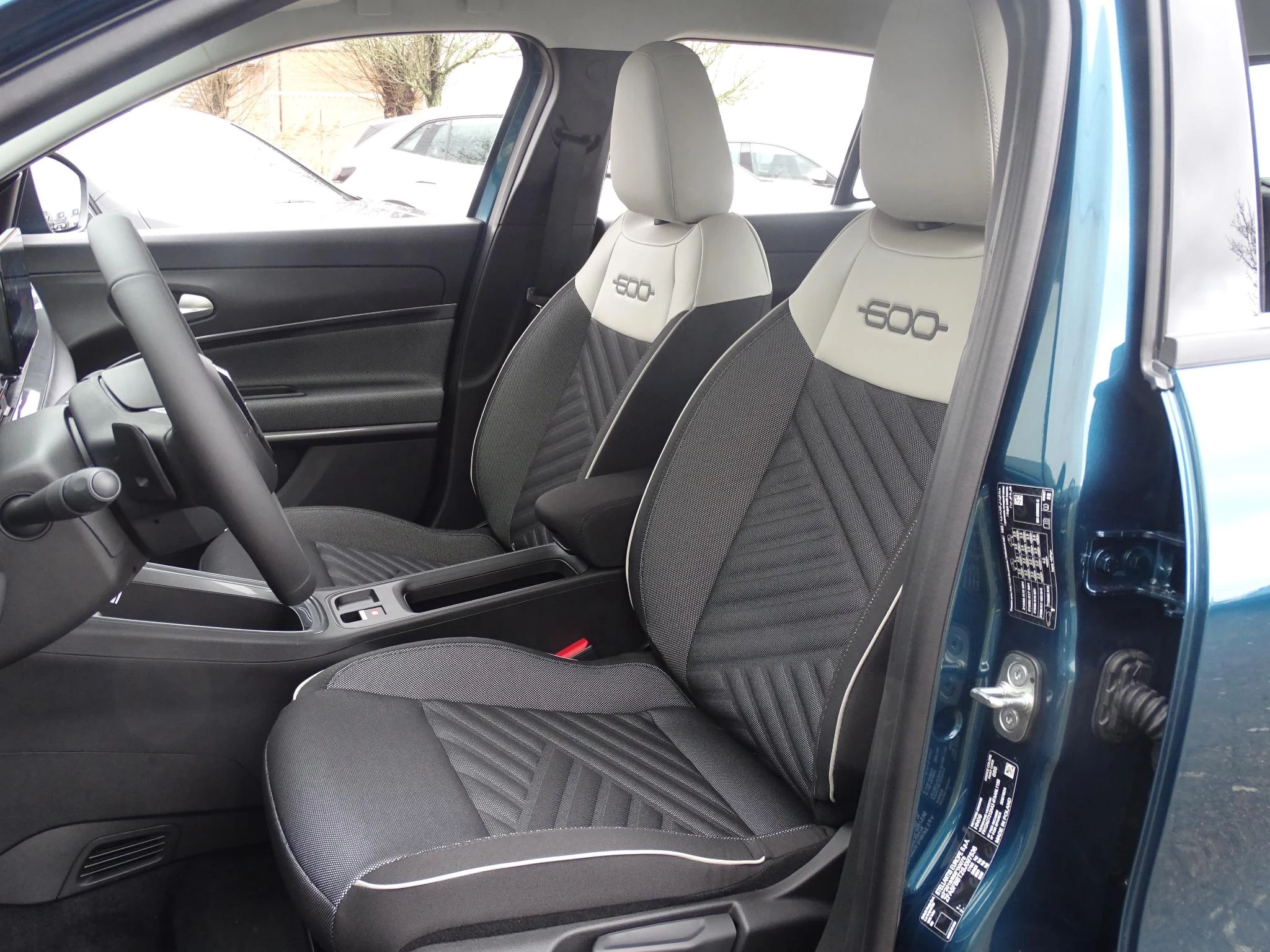 Fiat 600 1.2 Hybrid 145cv DCT Icon