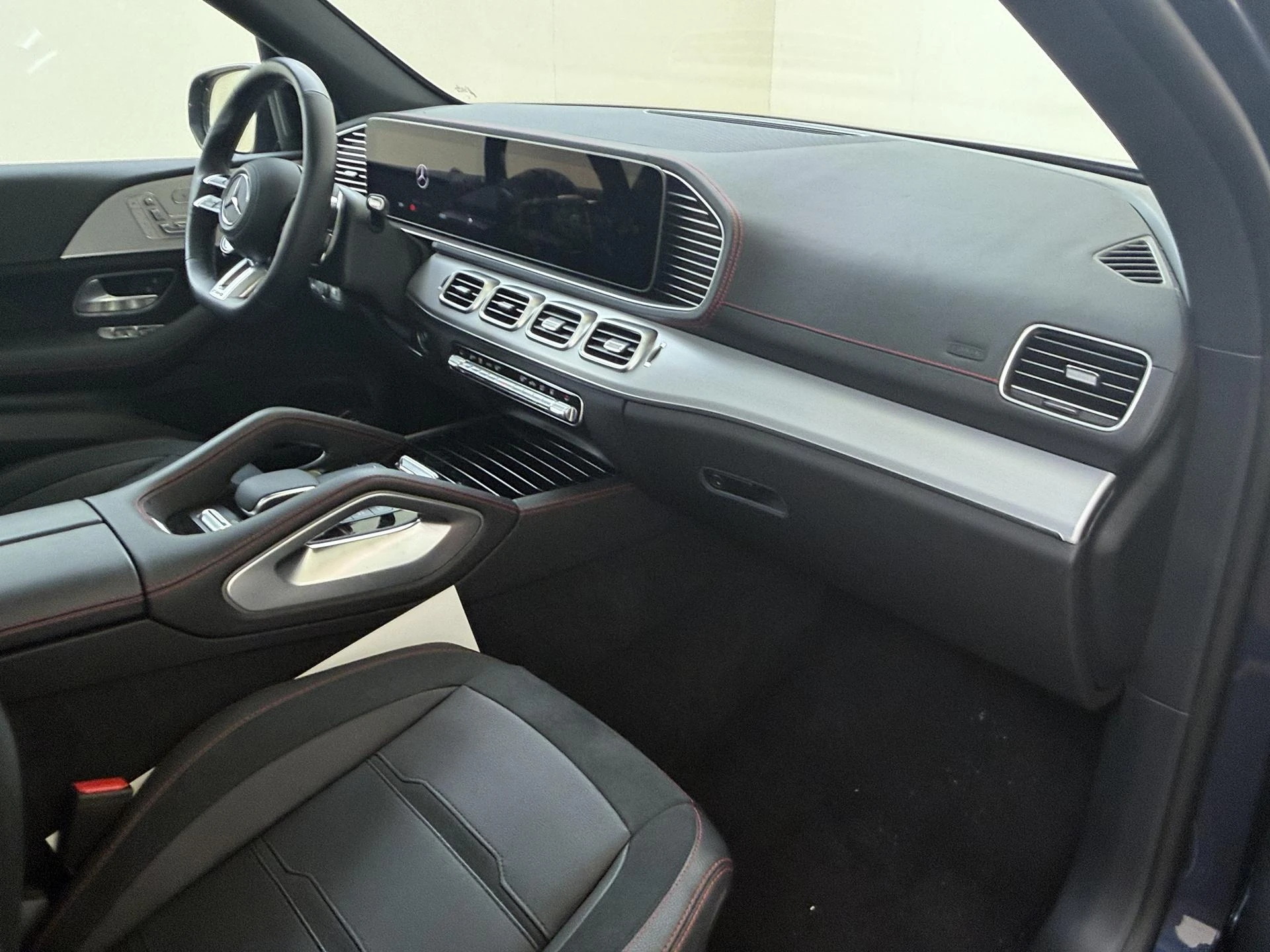 Mercedes-Benz-GLE-image-4
