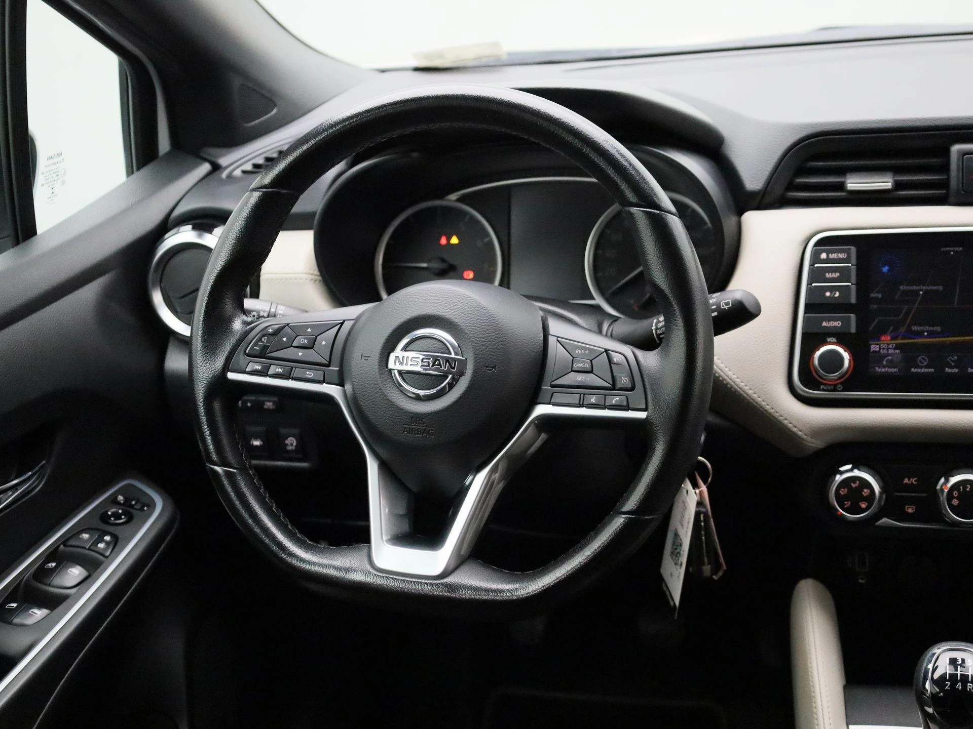 Nissan-Micra-image-9