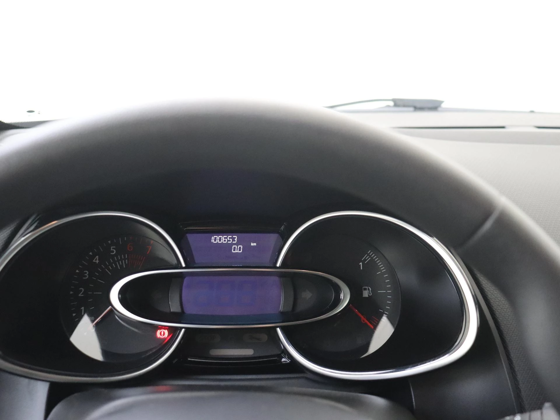 Renault-Clio-image-11
