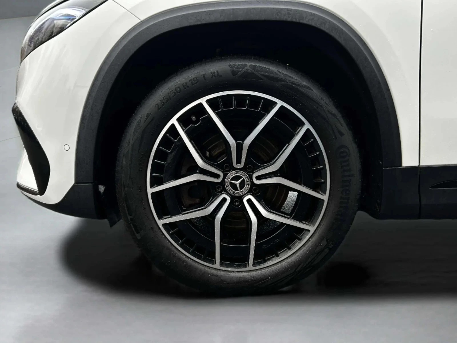 Mercedes-Benz-EQA-image-8