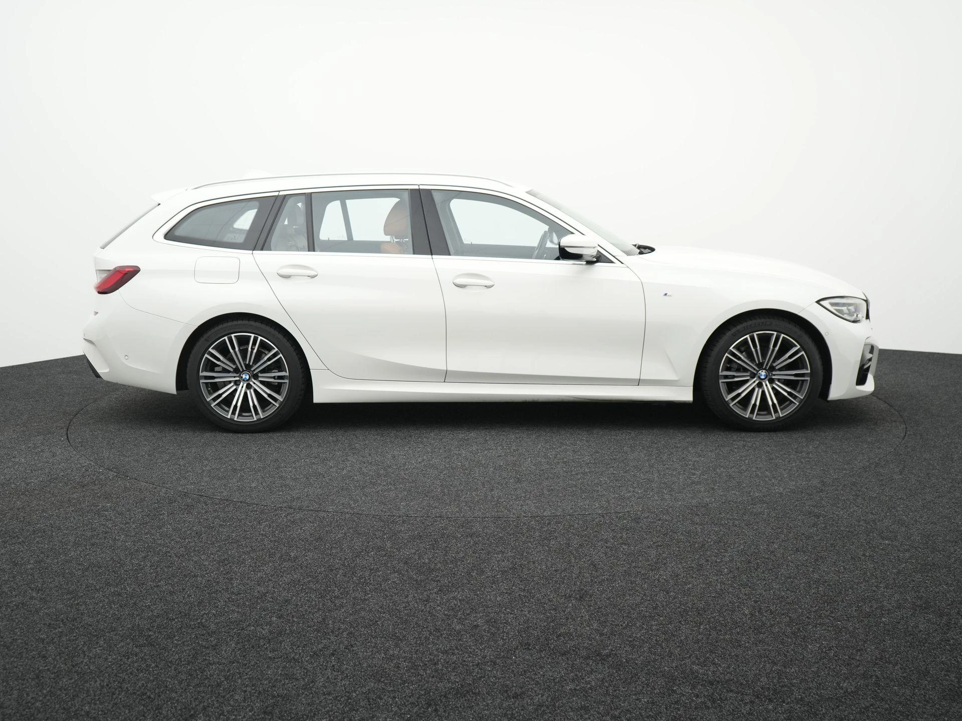 BMW-3 Serie-image-5