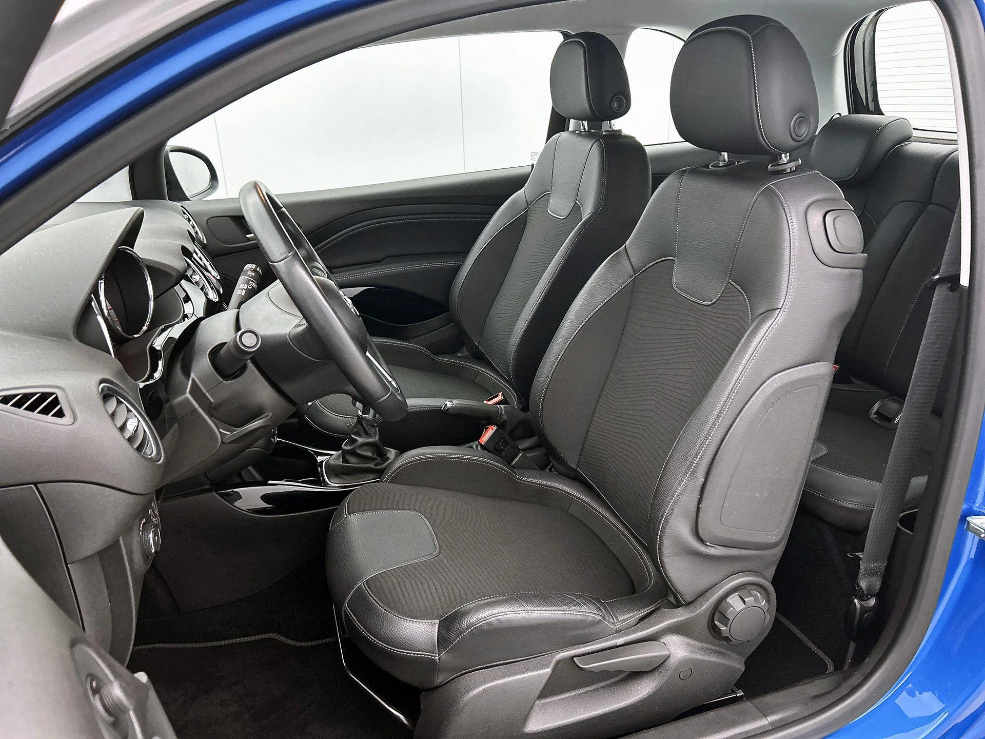 Opel ADAM 1.0 Turbo Rocks BlitZ
