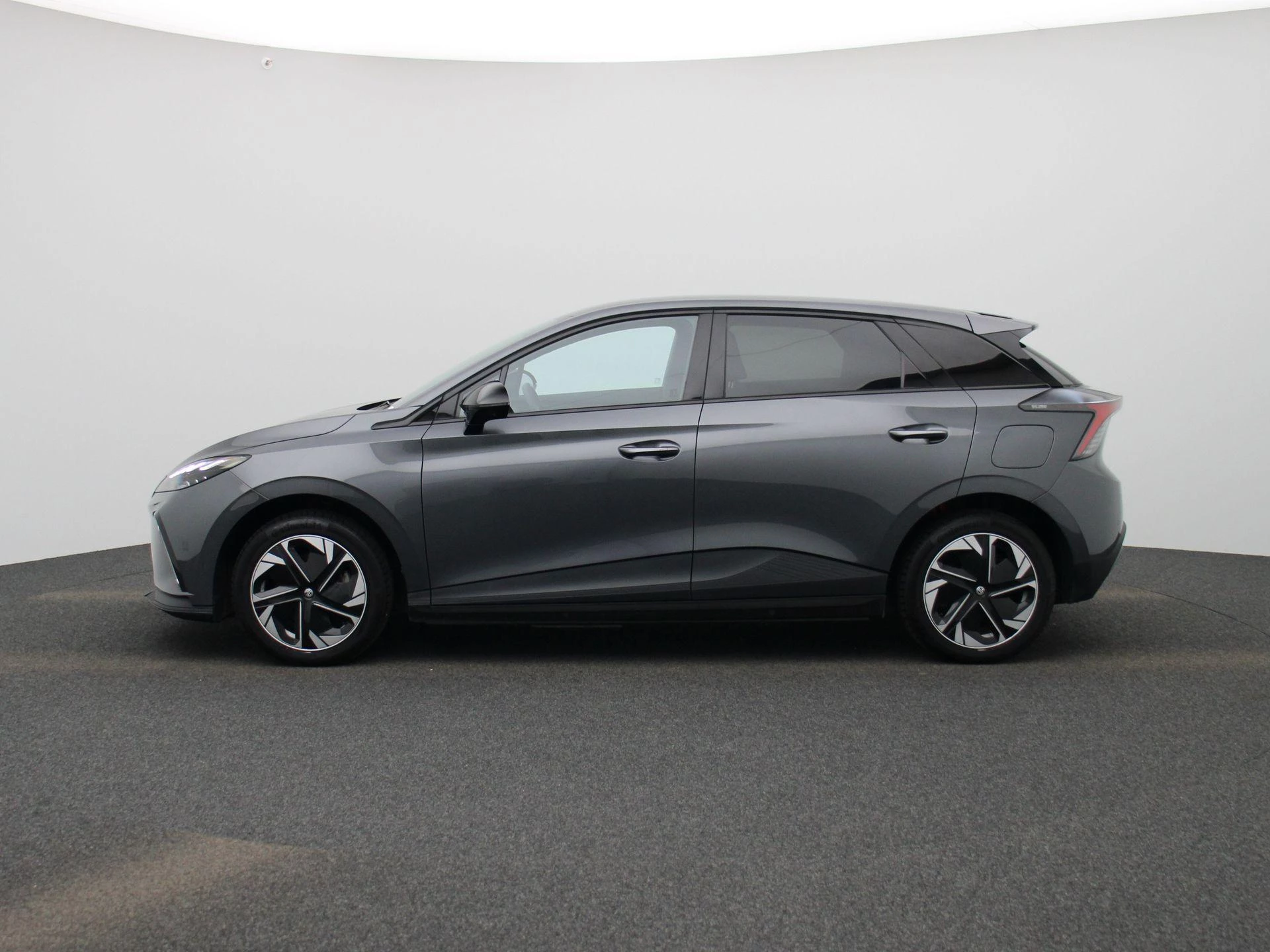 MG 4 Long Range Luxury 64 kWh