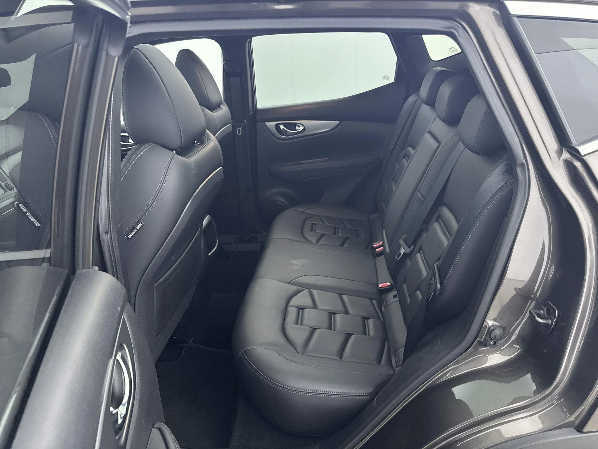 Nissan-QASHQAI-image-25