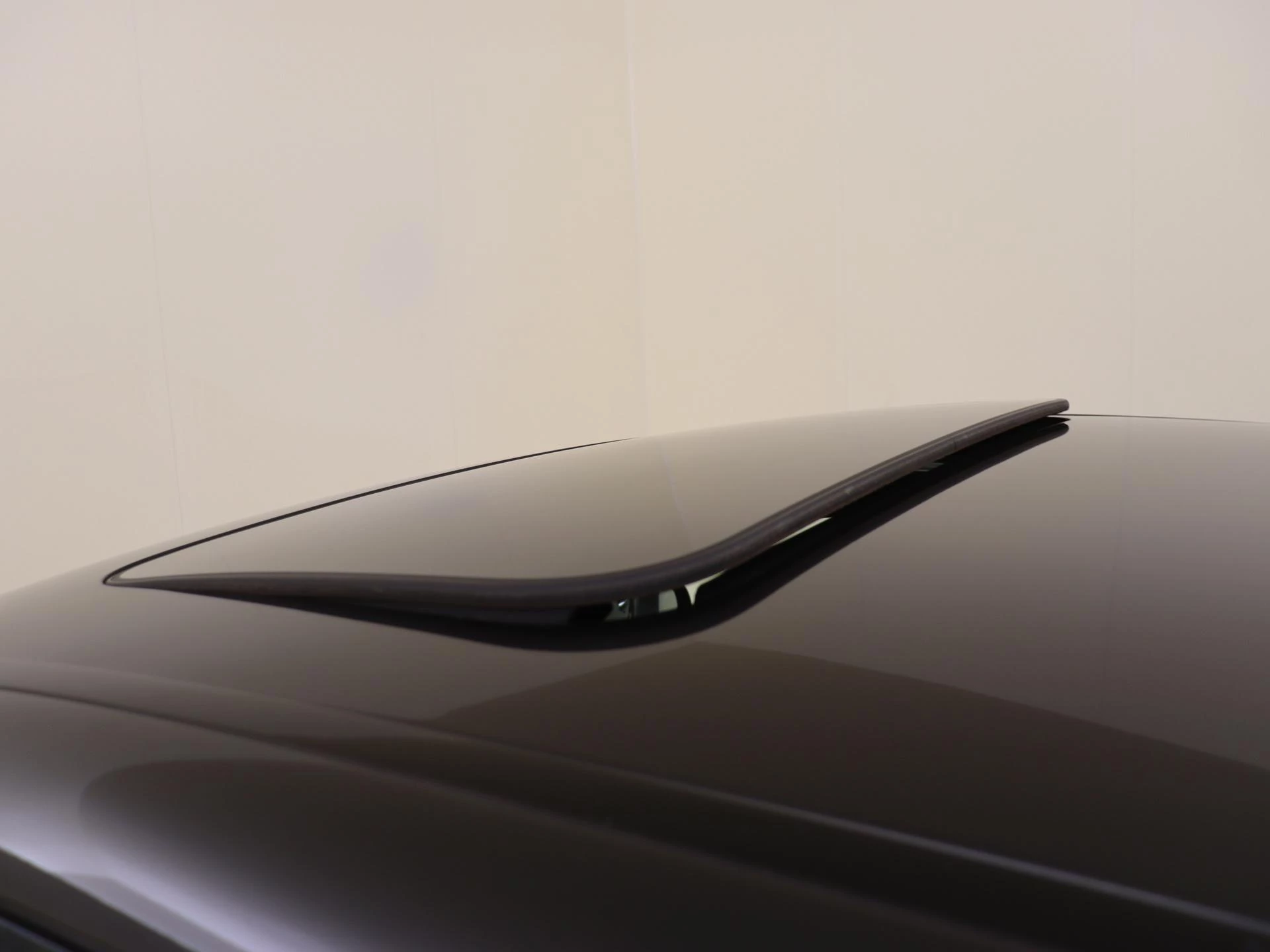 Mercedes-Benz-GLC-image-32