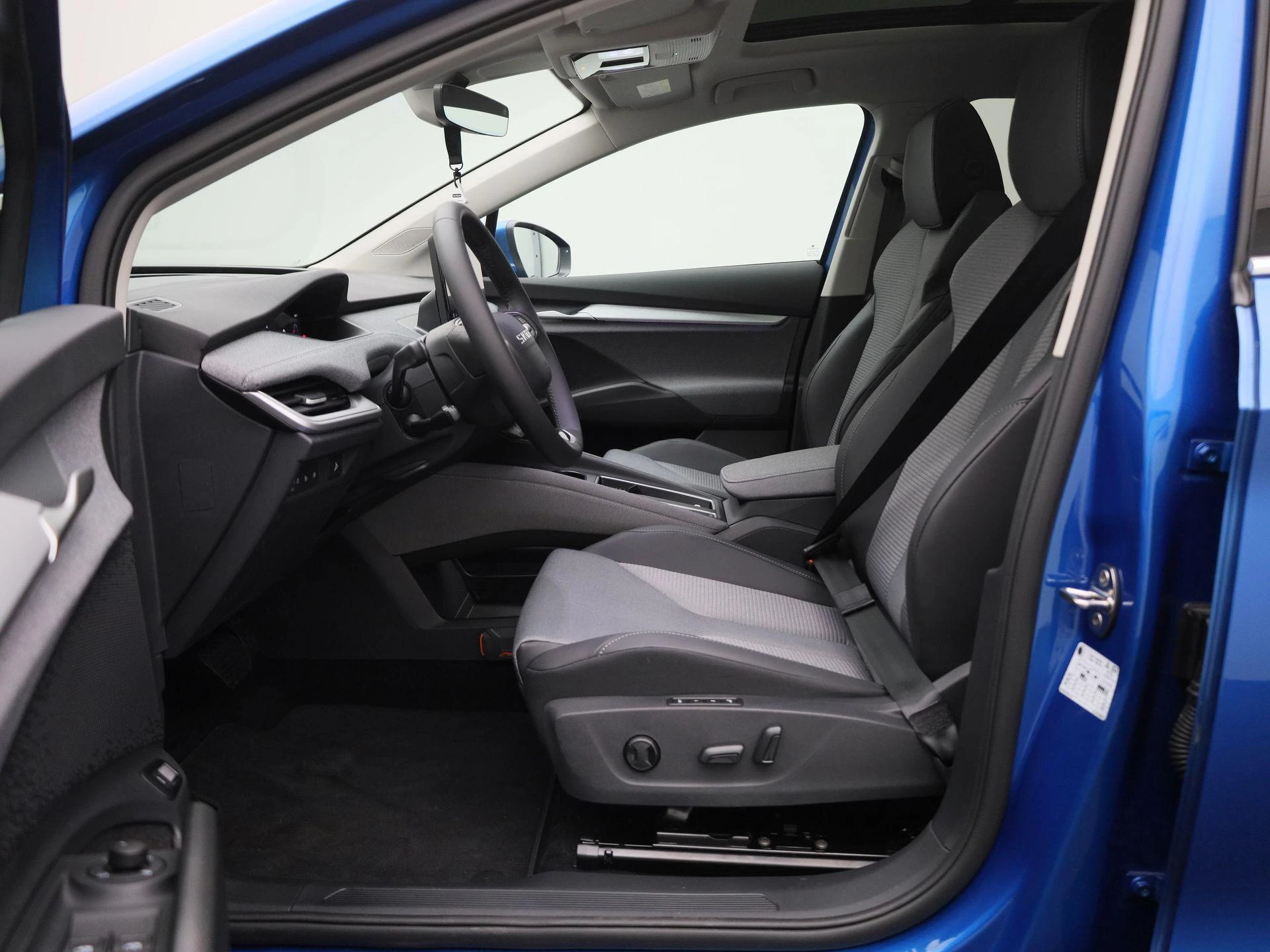 Škoda-Enyaq iV-image-10