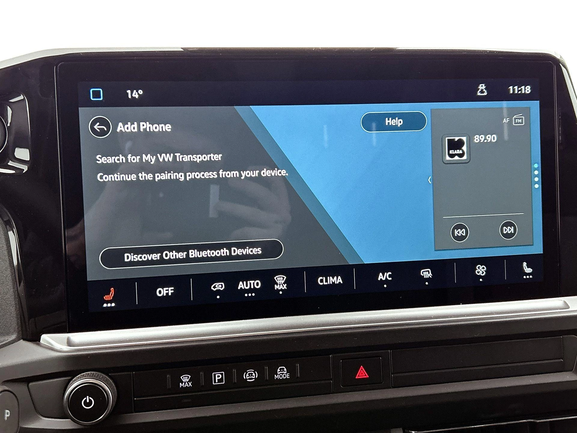 Volkswagen-e-Transporter-image-21