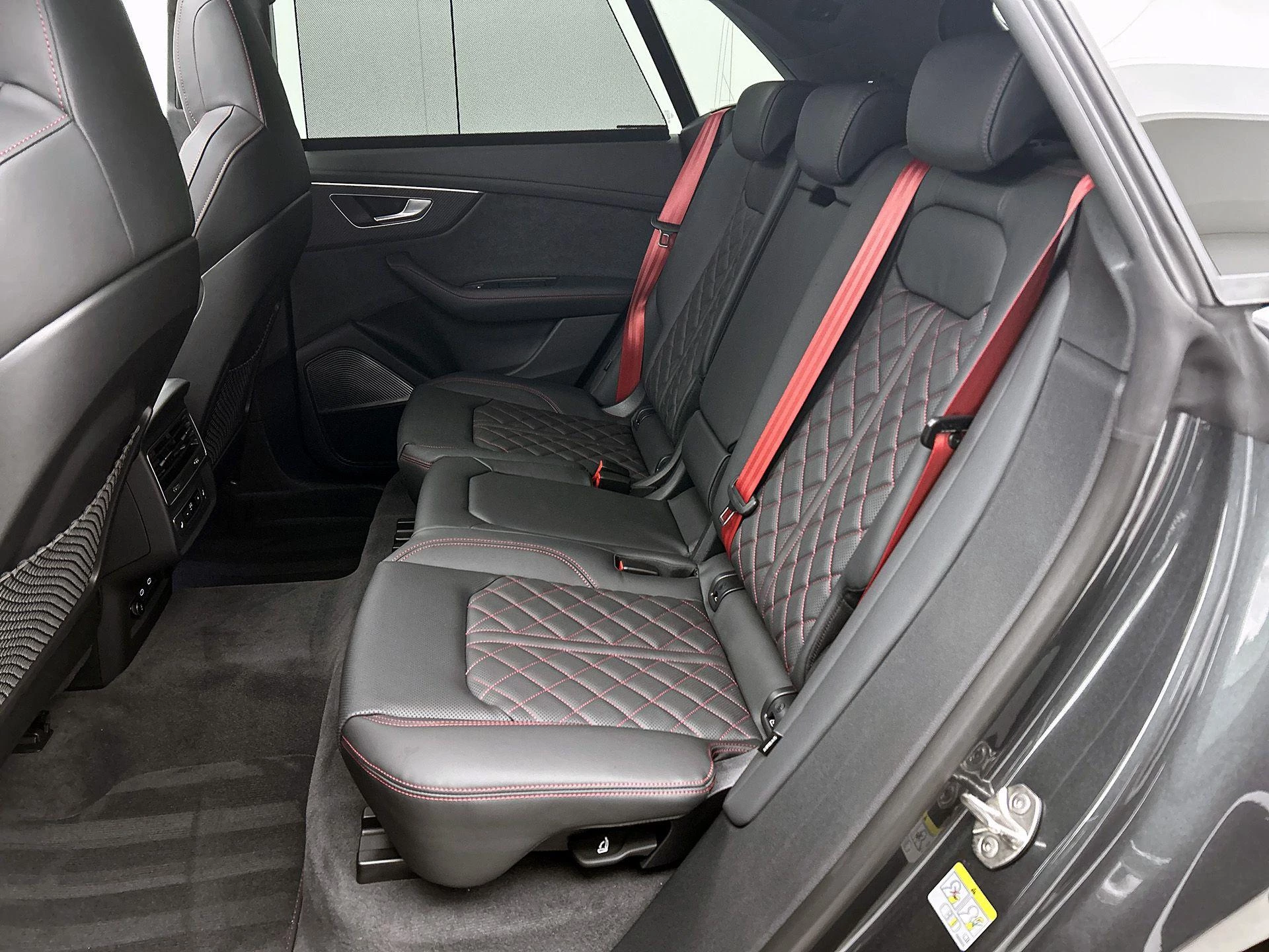 Audi-Q8-image-40