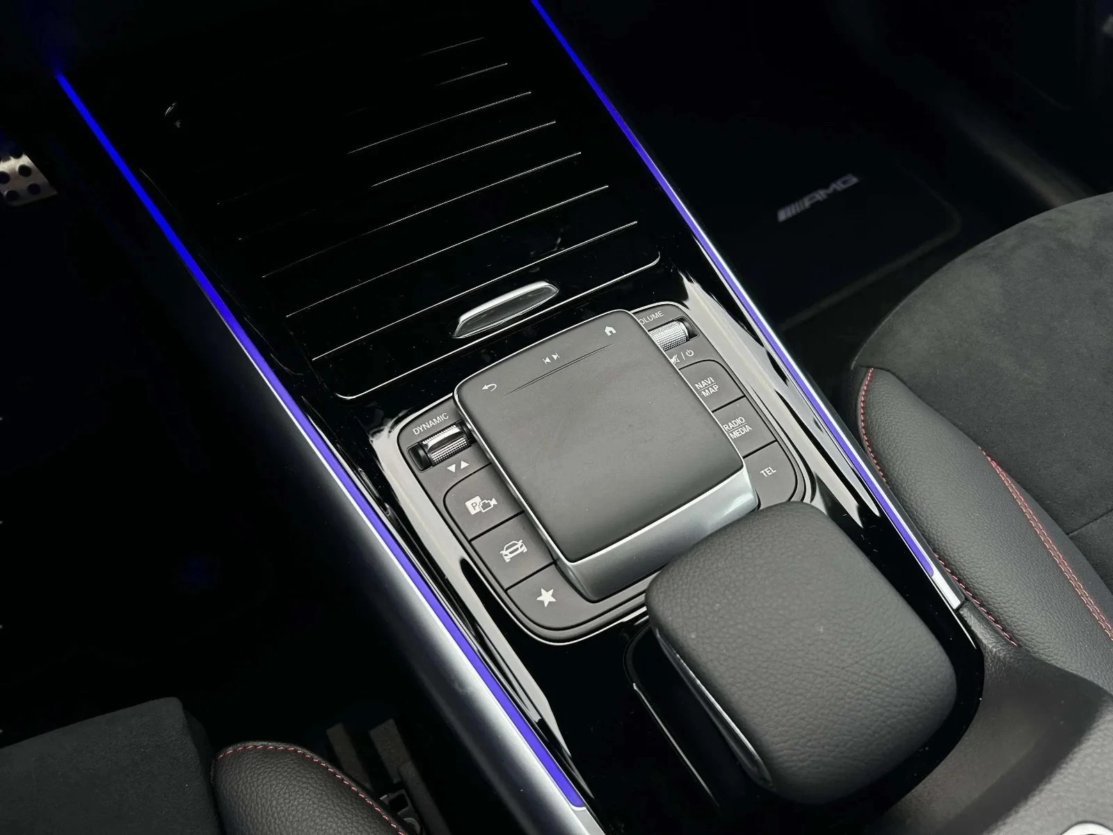 Mercedes-Benz-EQA-image-11