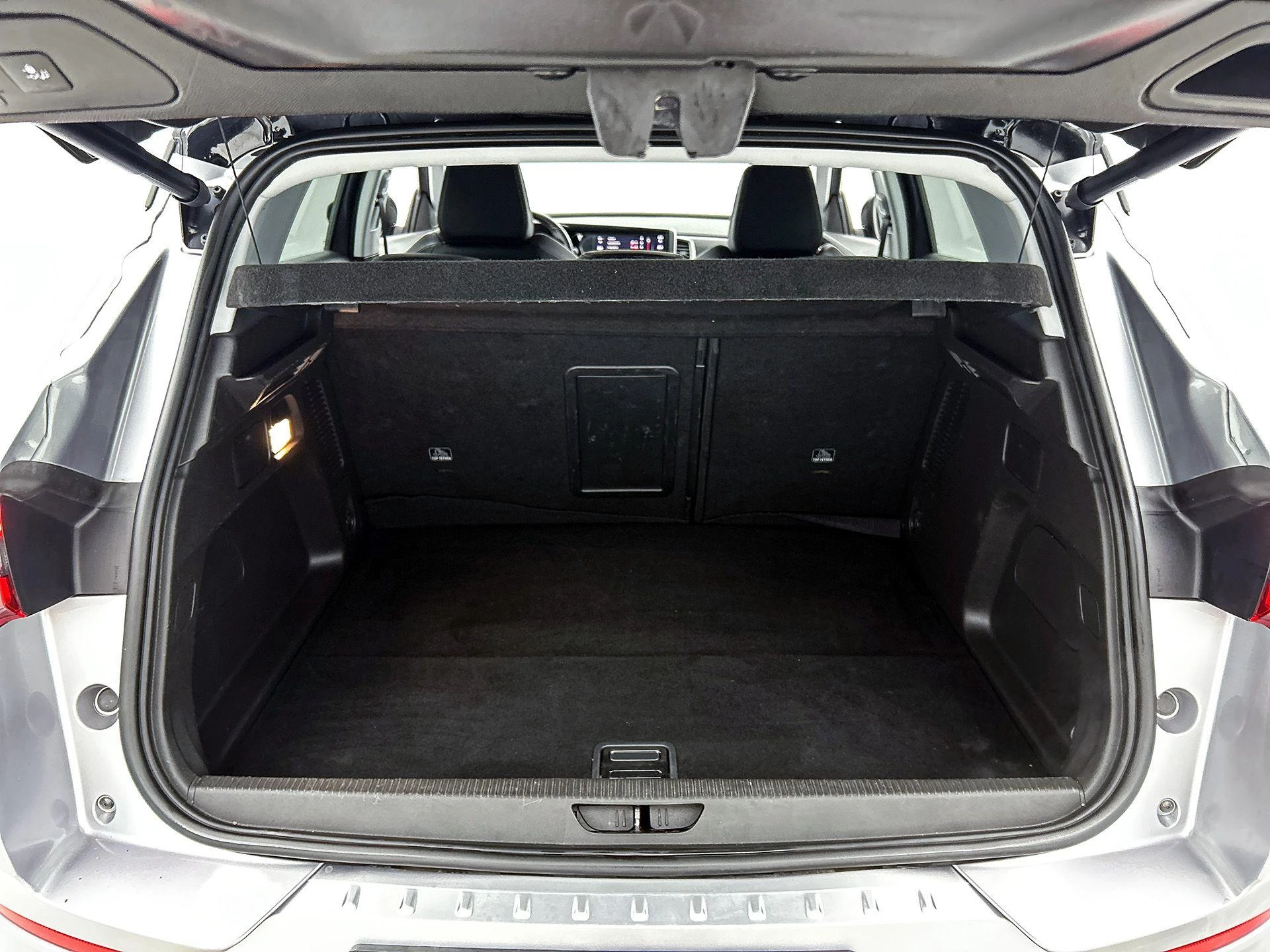 Opel-Grandland-image-27