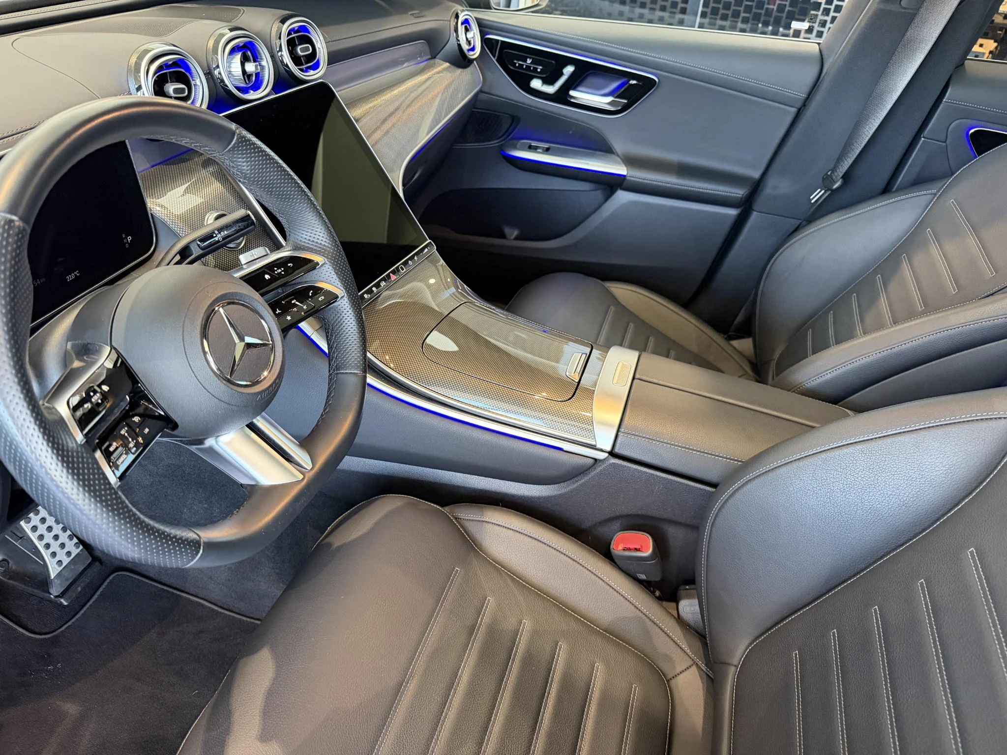 Mercedes-Benz-GLC-image-10