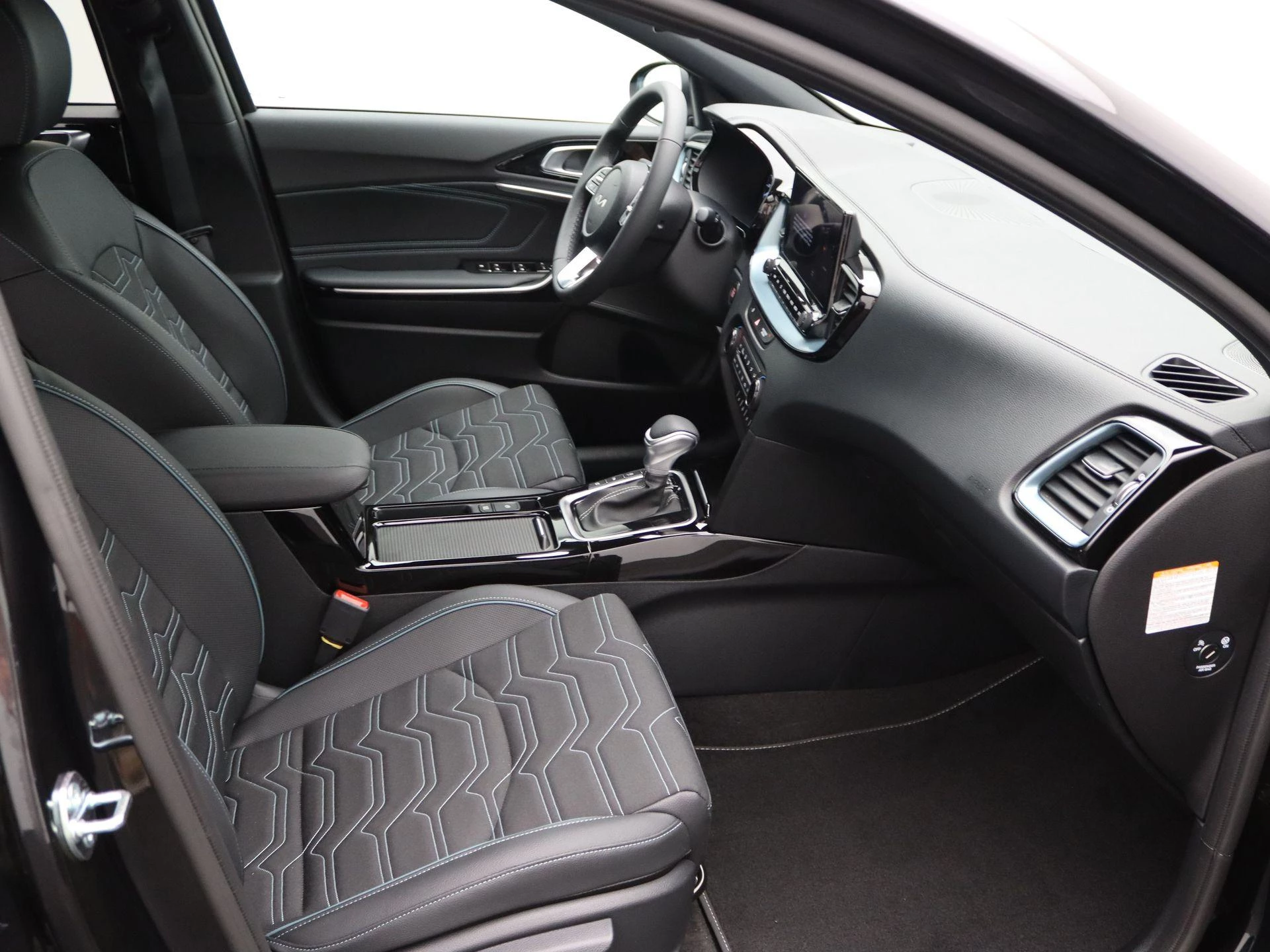 Kia-Ceed Sportswagon-image-27