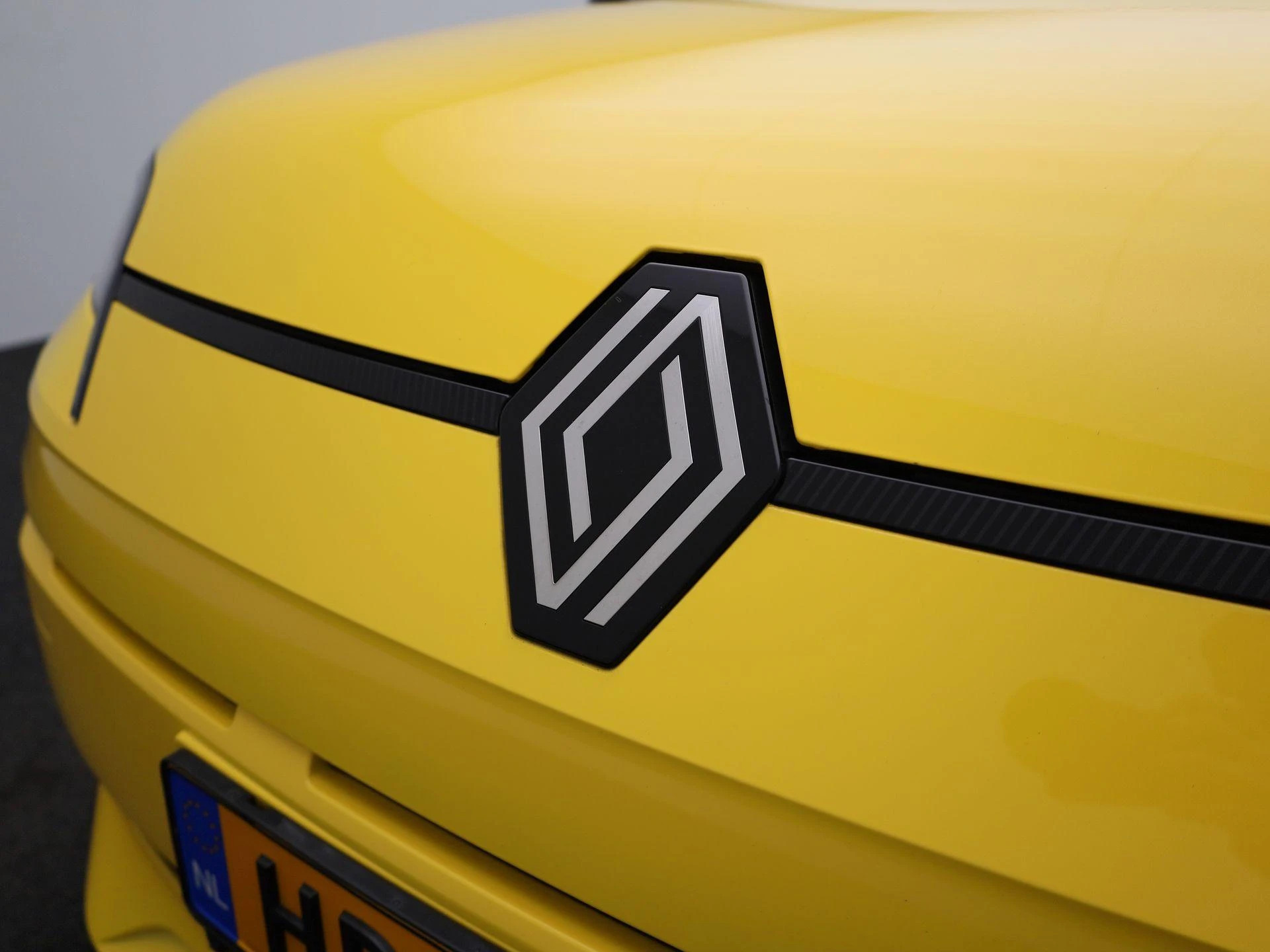 Renault-5-image-50