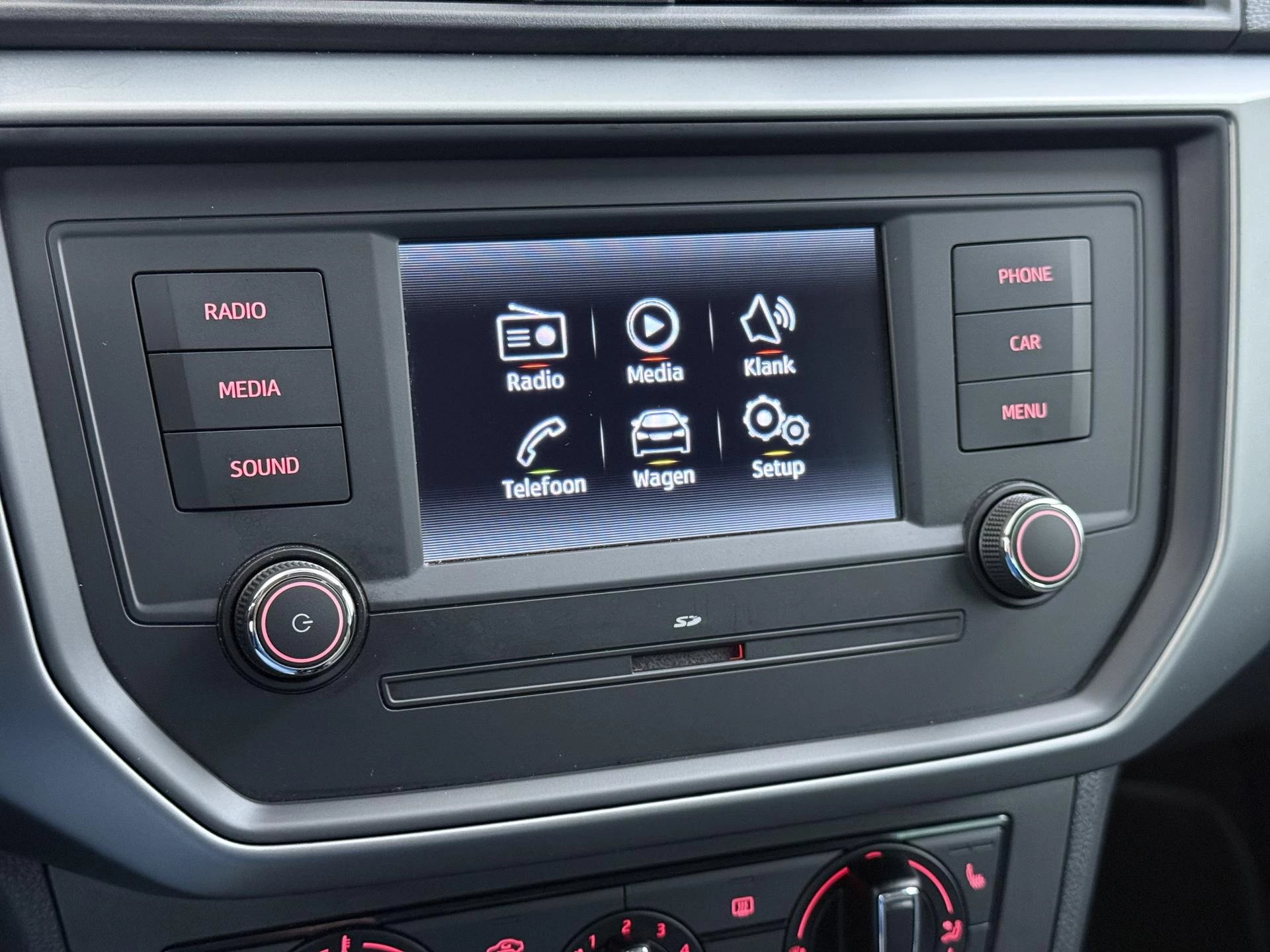 SEAT-Ibiza-image-19