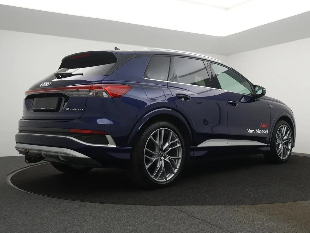 Audi-Q4 e-tron-image-1