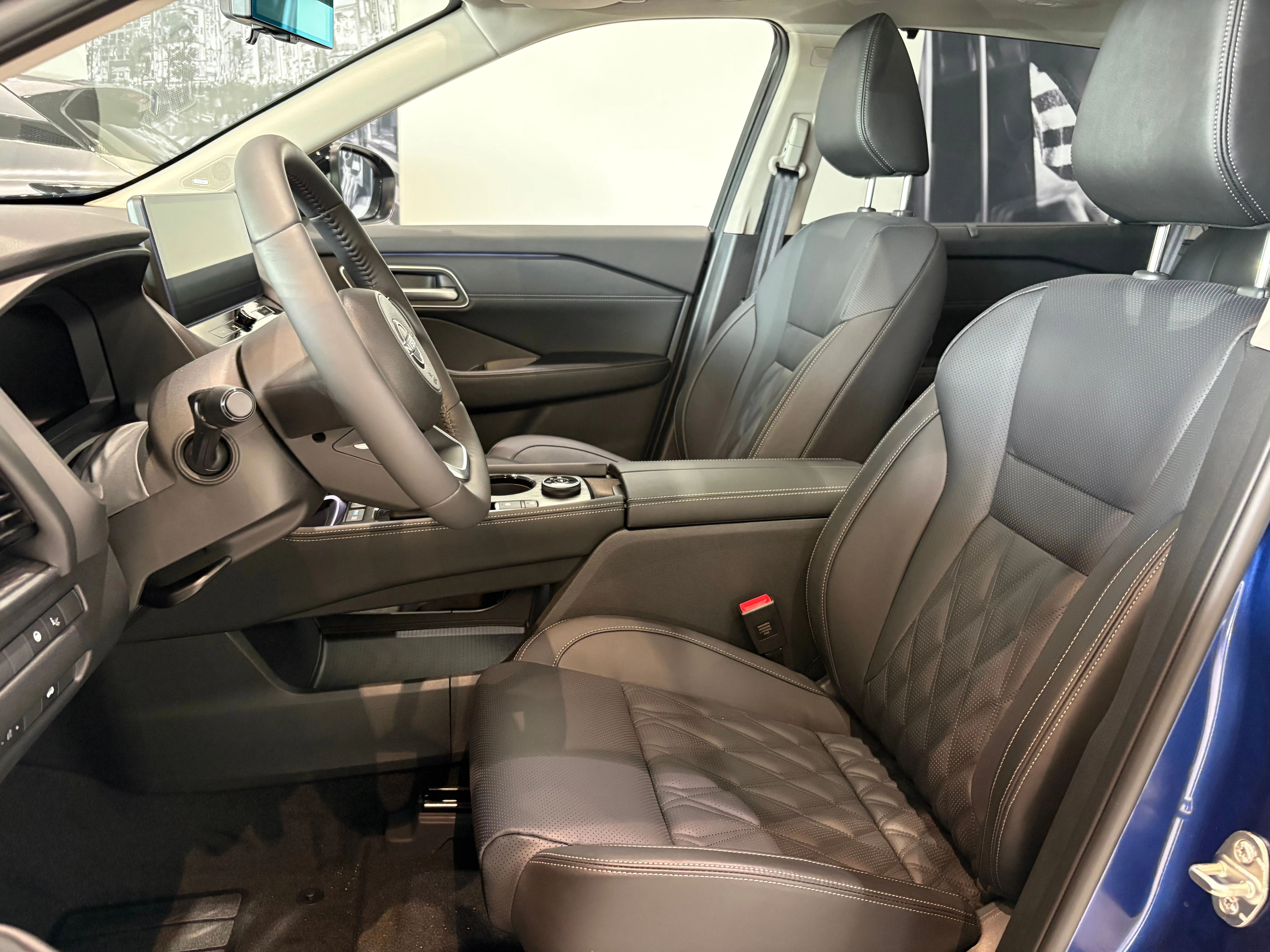 Nissan-X-Trail-image-2