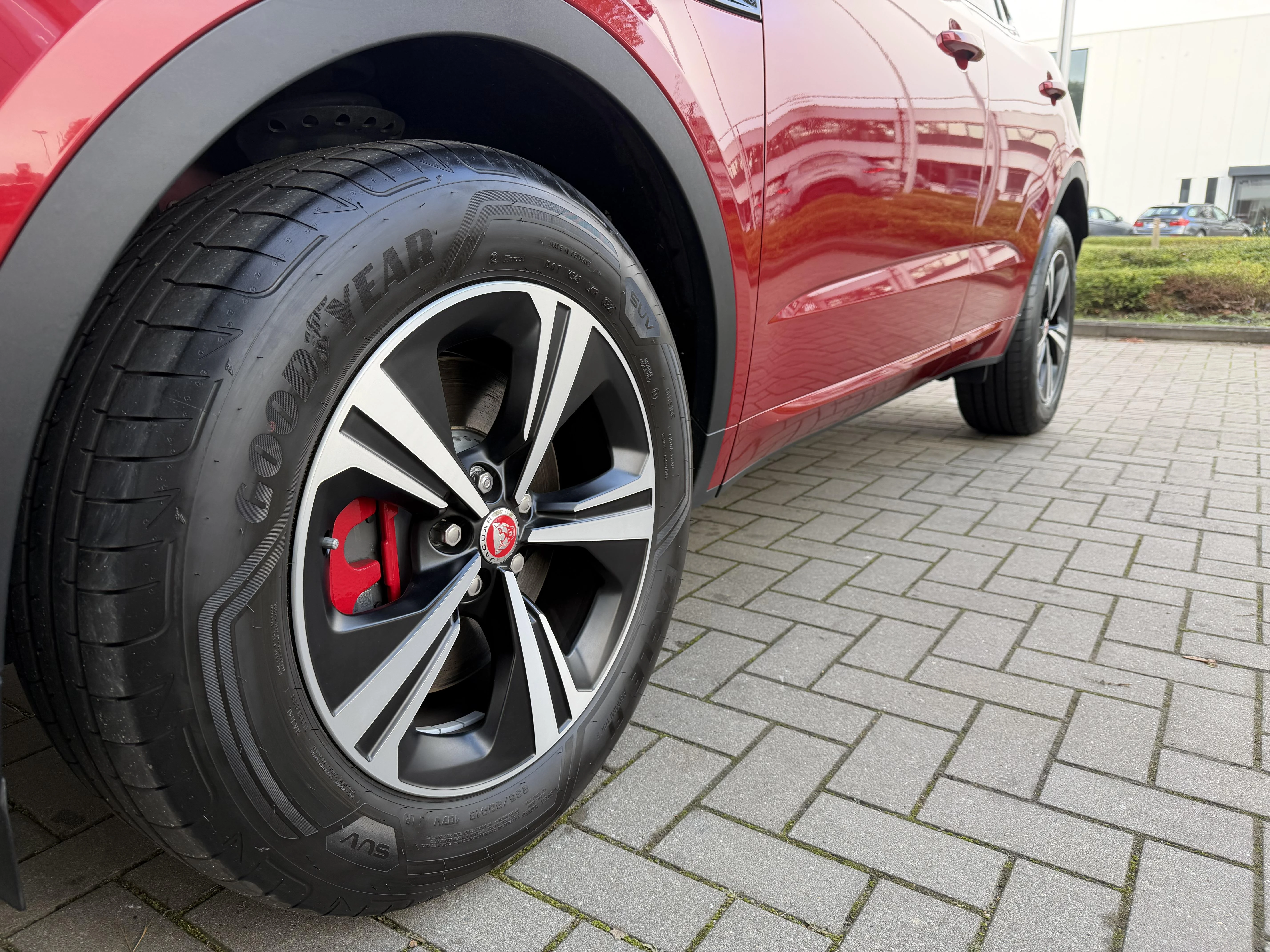 Jaguar-E-PACE-image-29