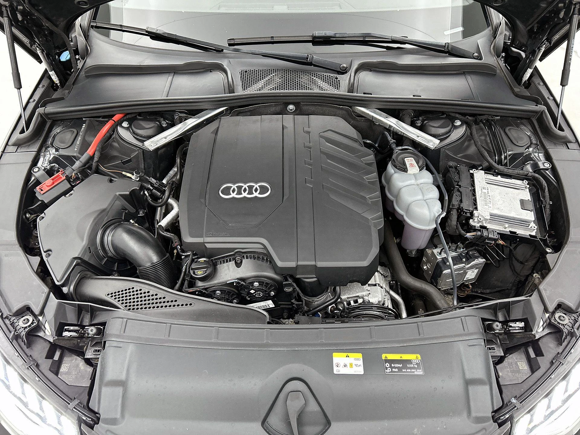 Audi A4 Avant 40 TFSI quattro S edition Competition