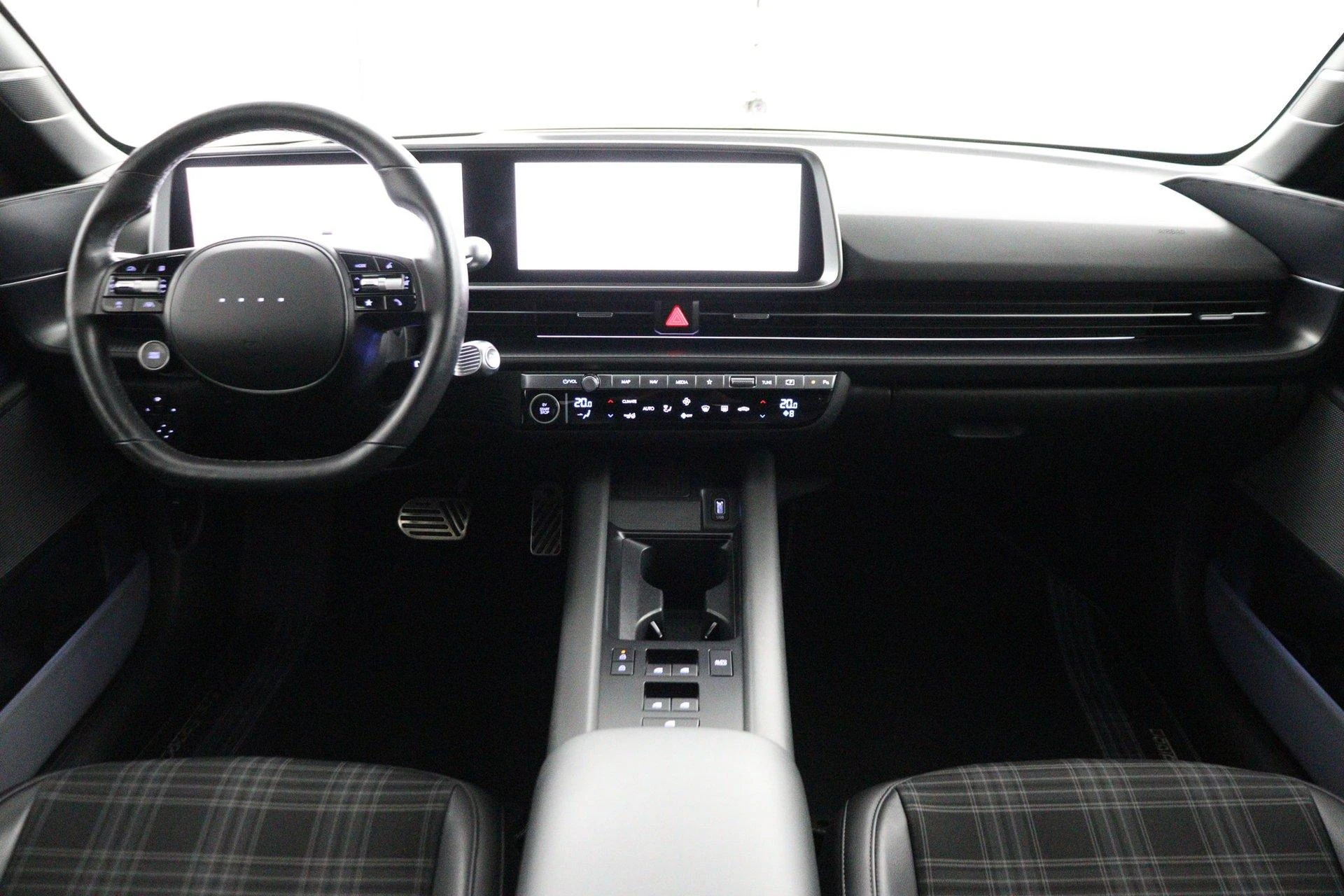 Hyundai-IONIQ 6-image-14