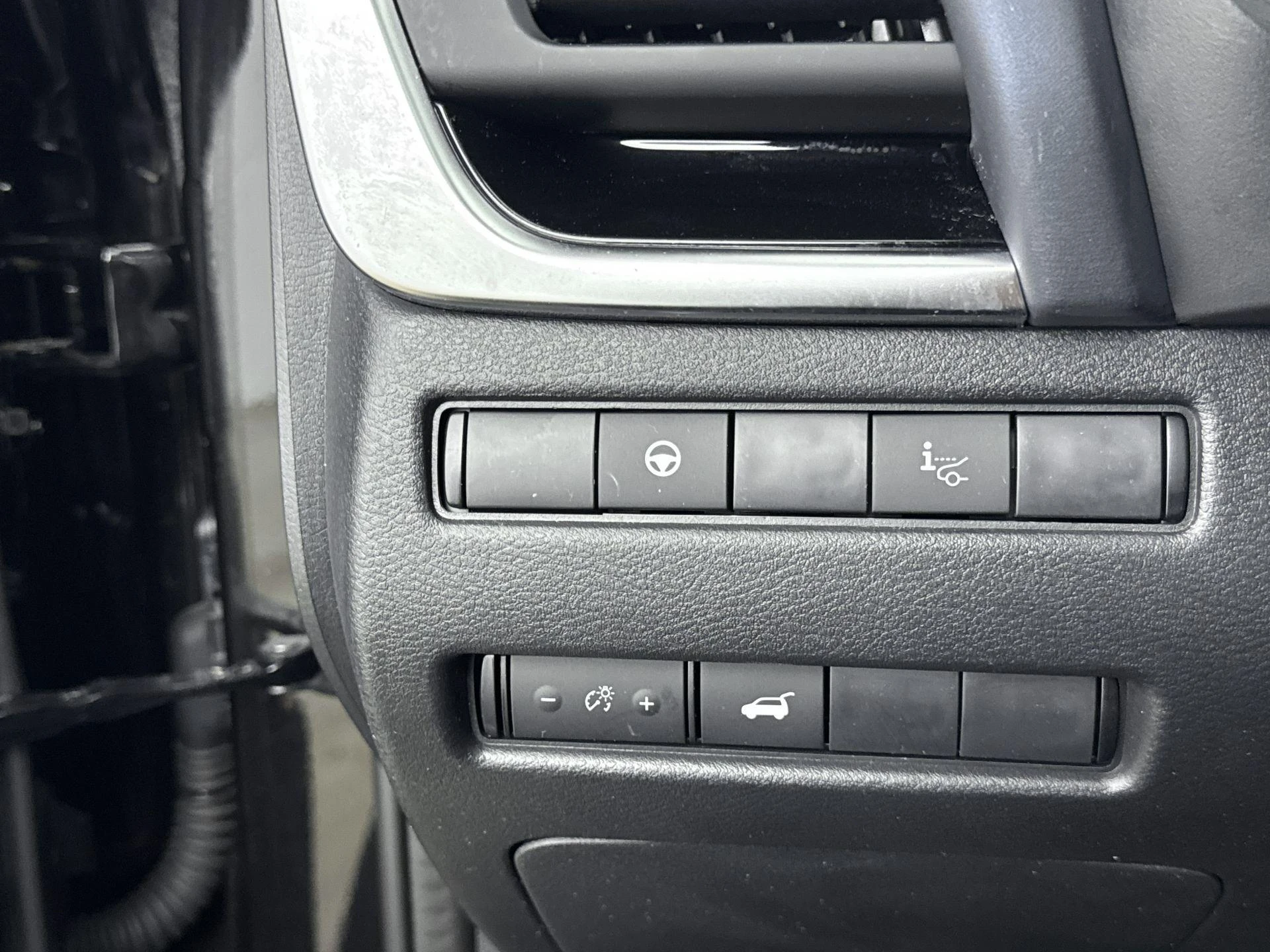 Nissan-QASHQAI-image-23