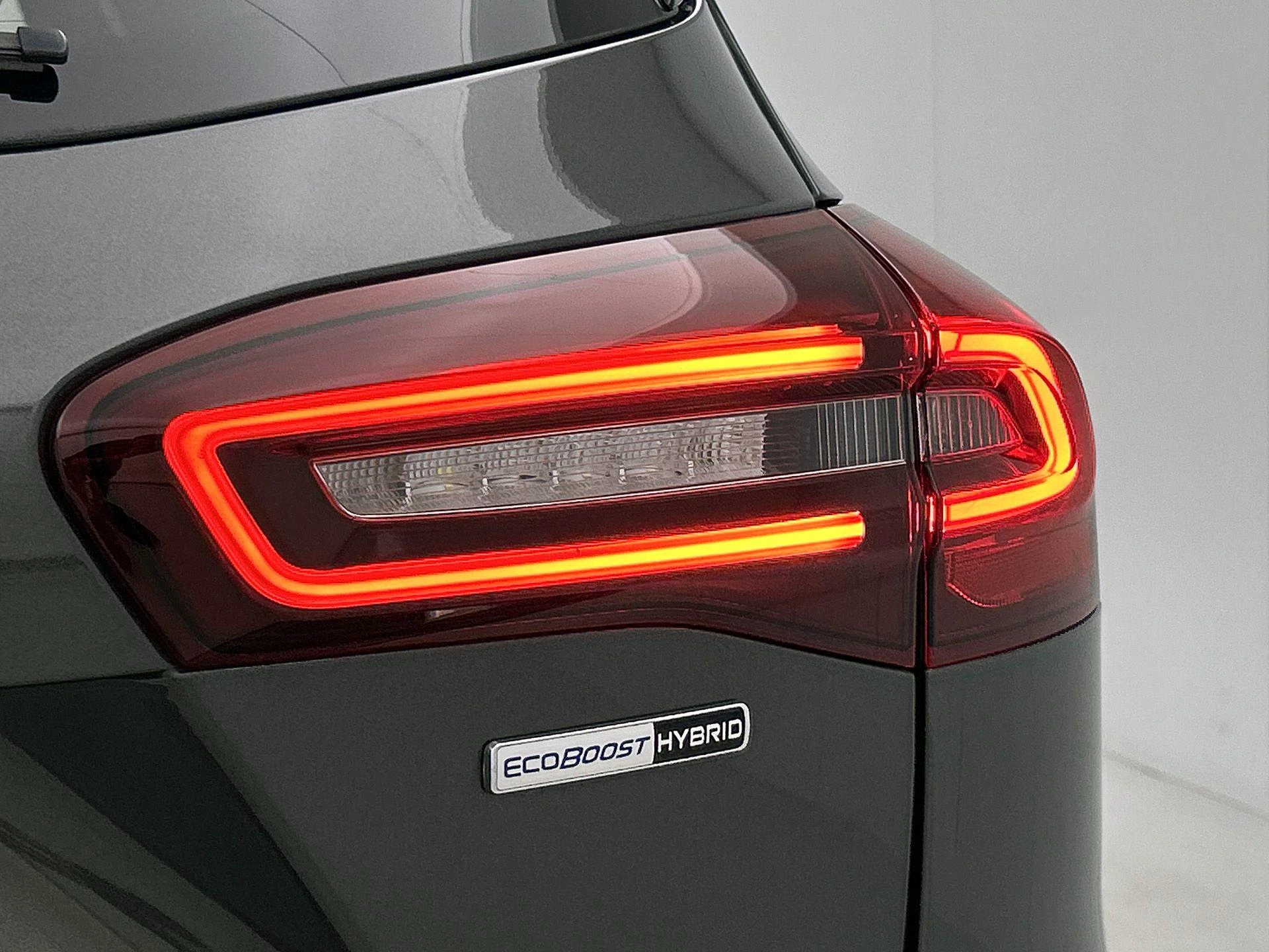 Ford Focus Wagon 1.0 EcoBoost Hybrid ST Line X