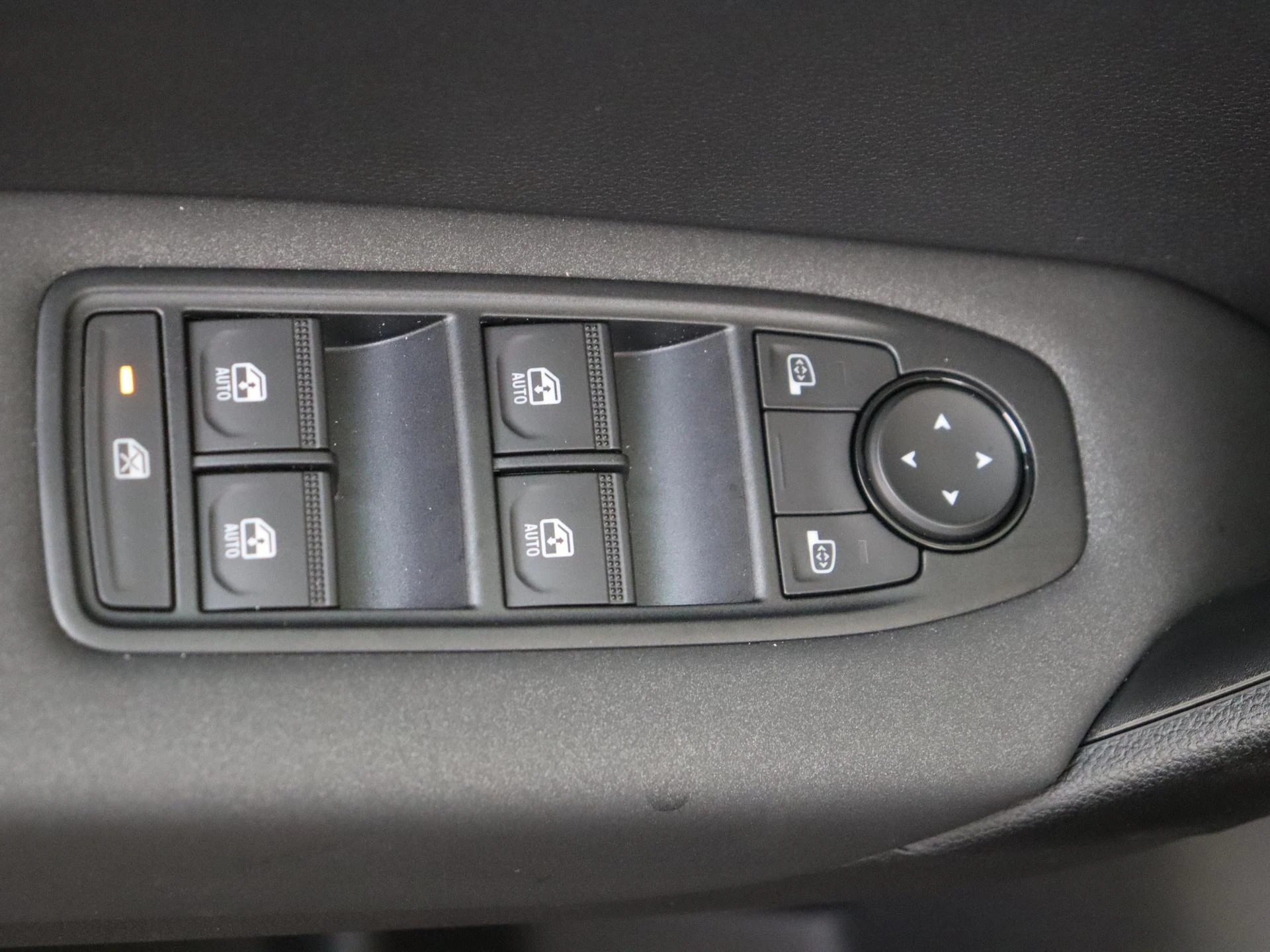 Renault-Captur-image-22