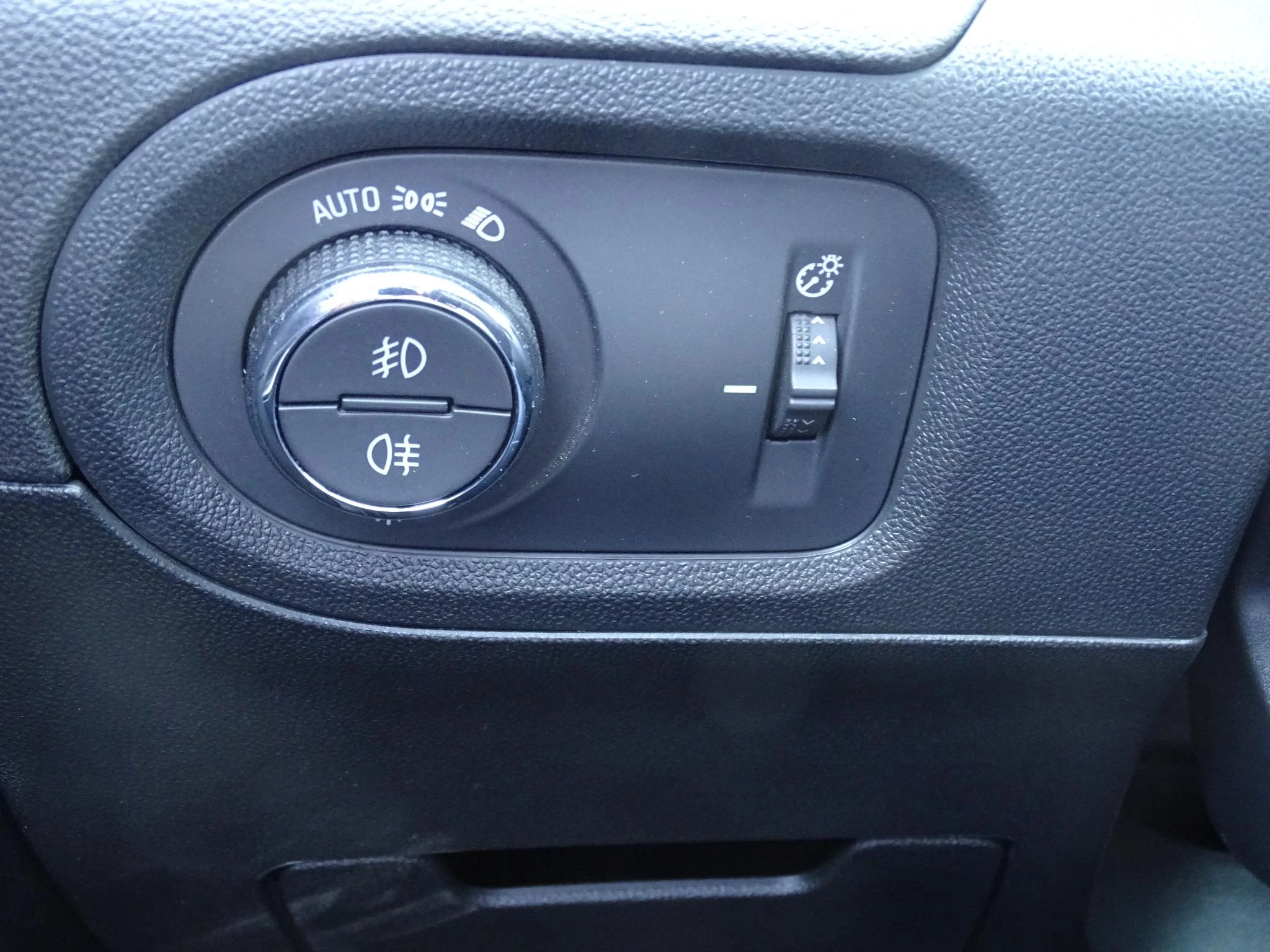 Opel-Grandland X-image-24