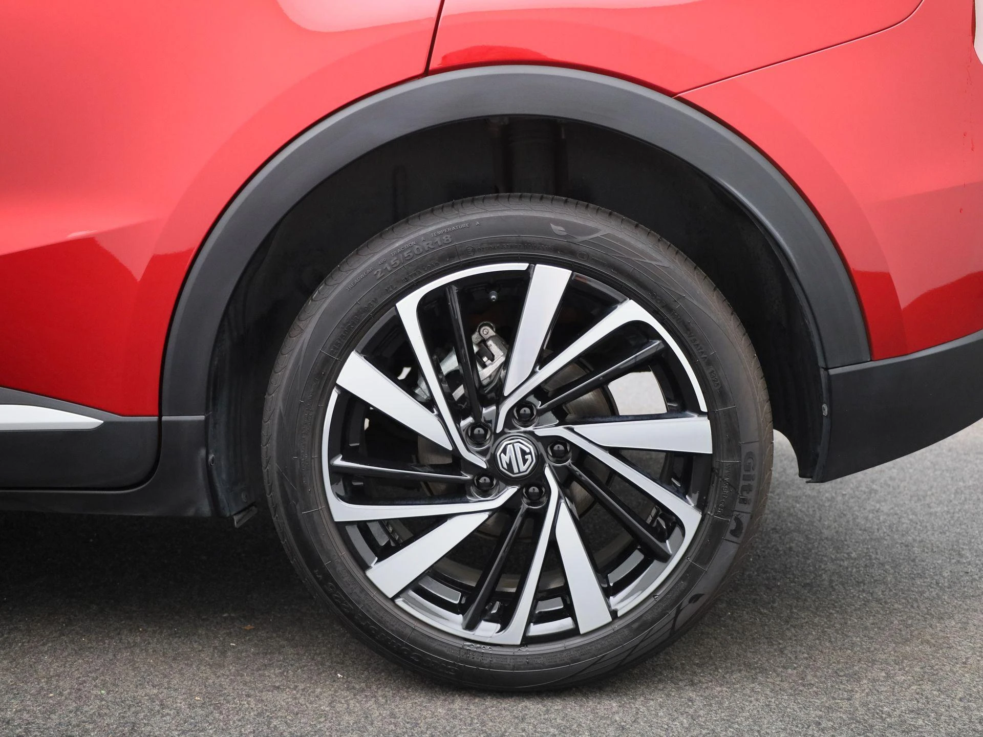 MG-ZS-image-12