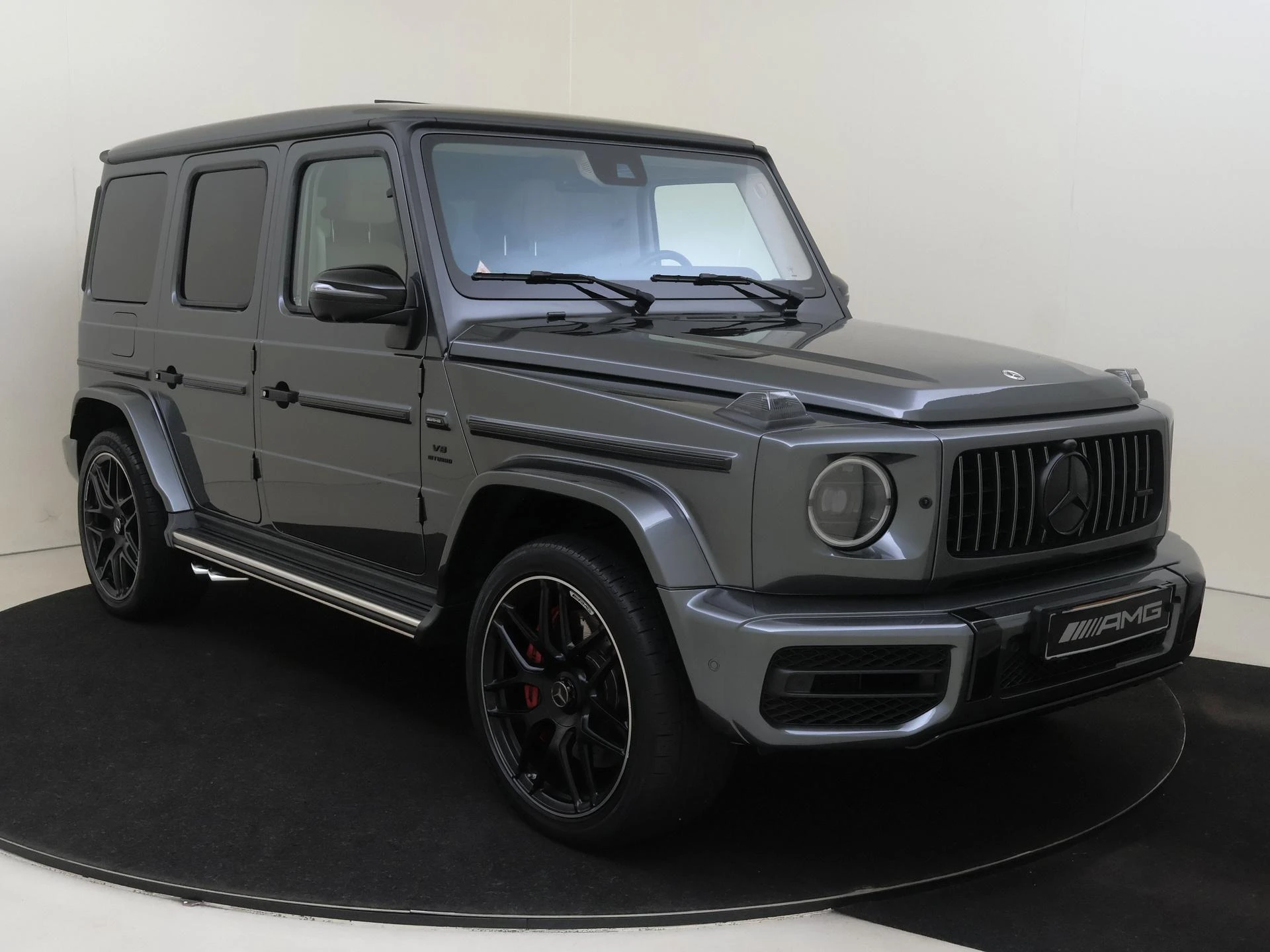 Mercedes-Benz-G-Klasse-image-3