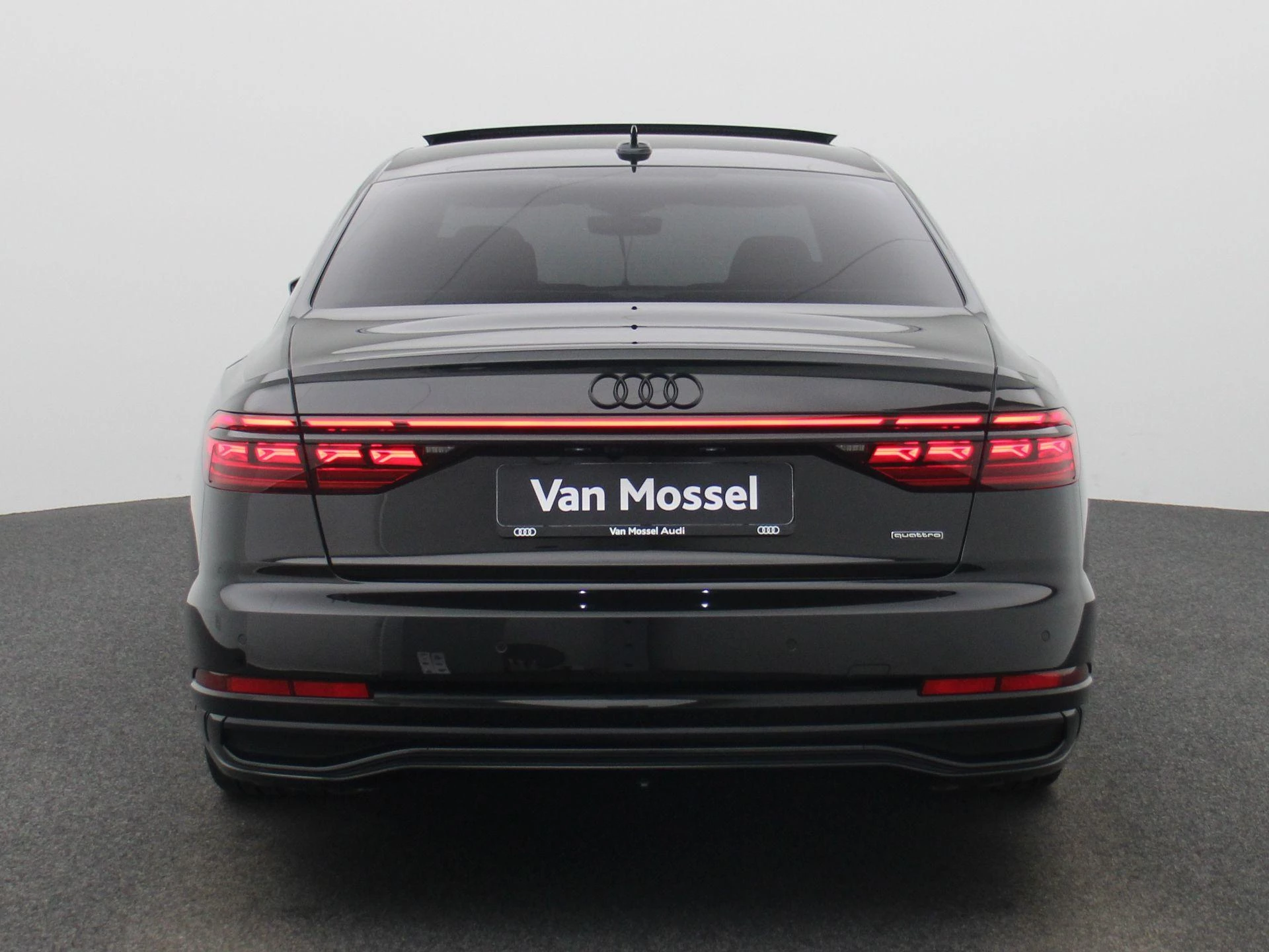 Audi A8 60 TFSI e quattro Lang 340 PK