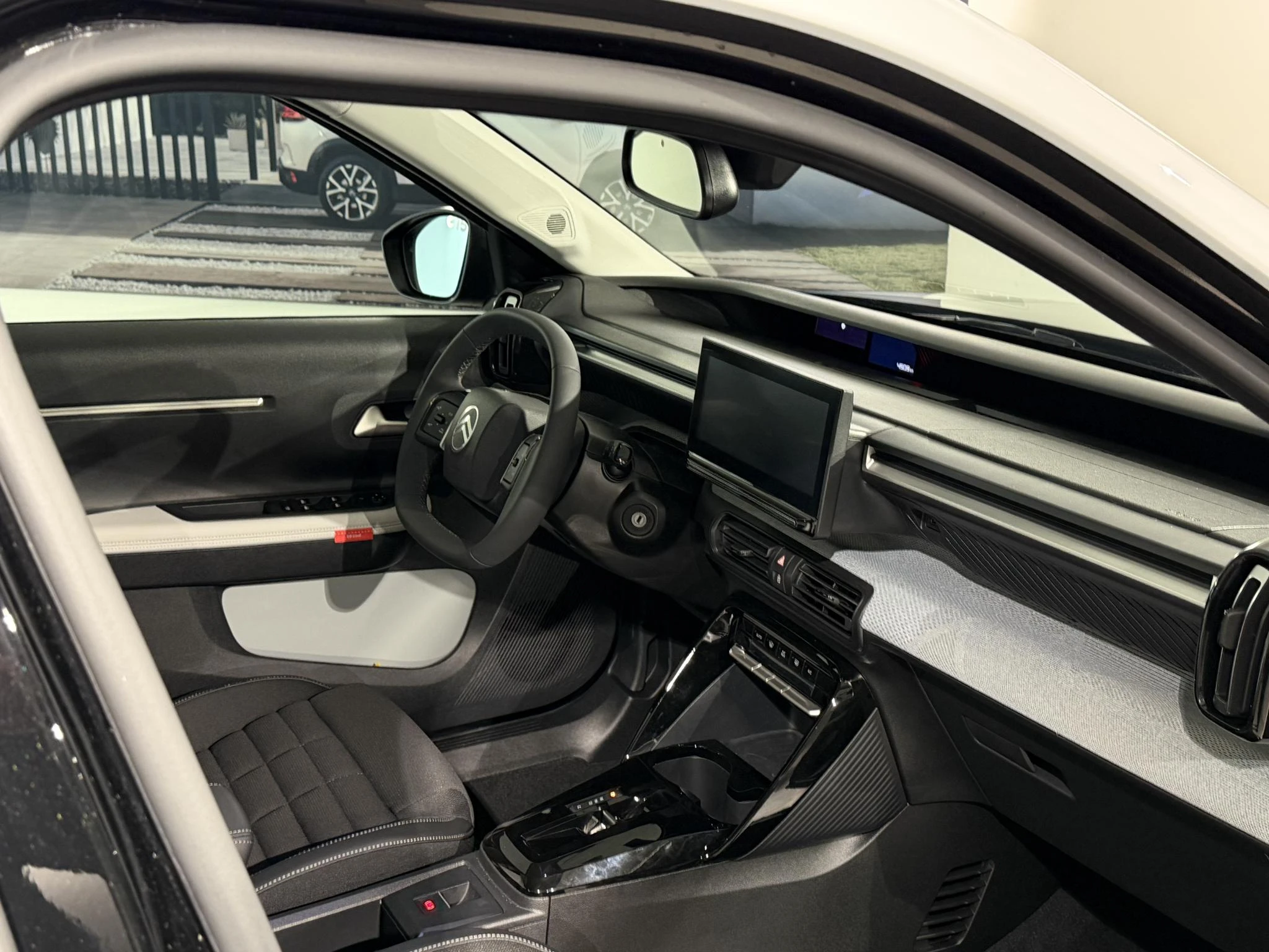 Citroën-ë-C3 Aircross-image-5