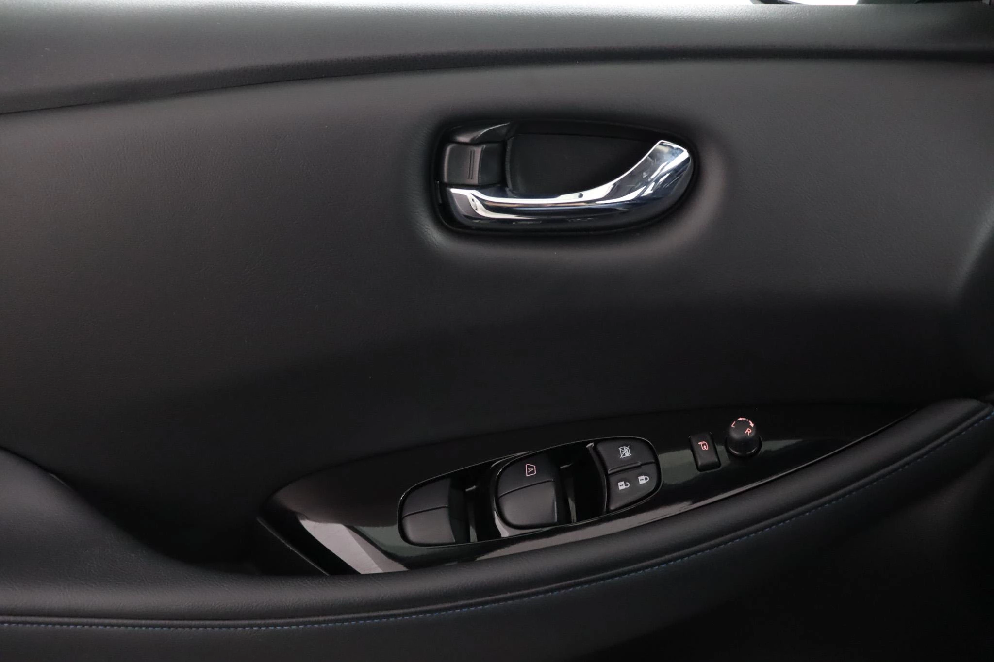 Nissan-Leaf-image-22