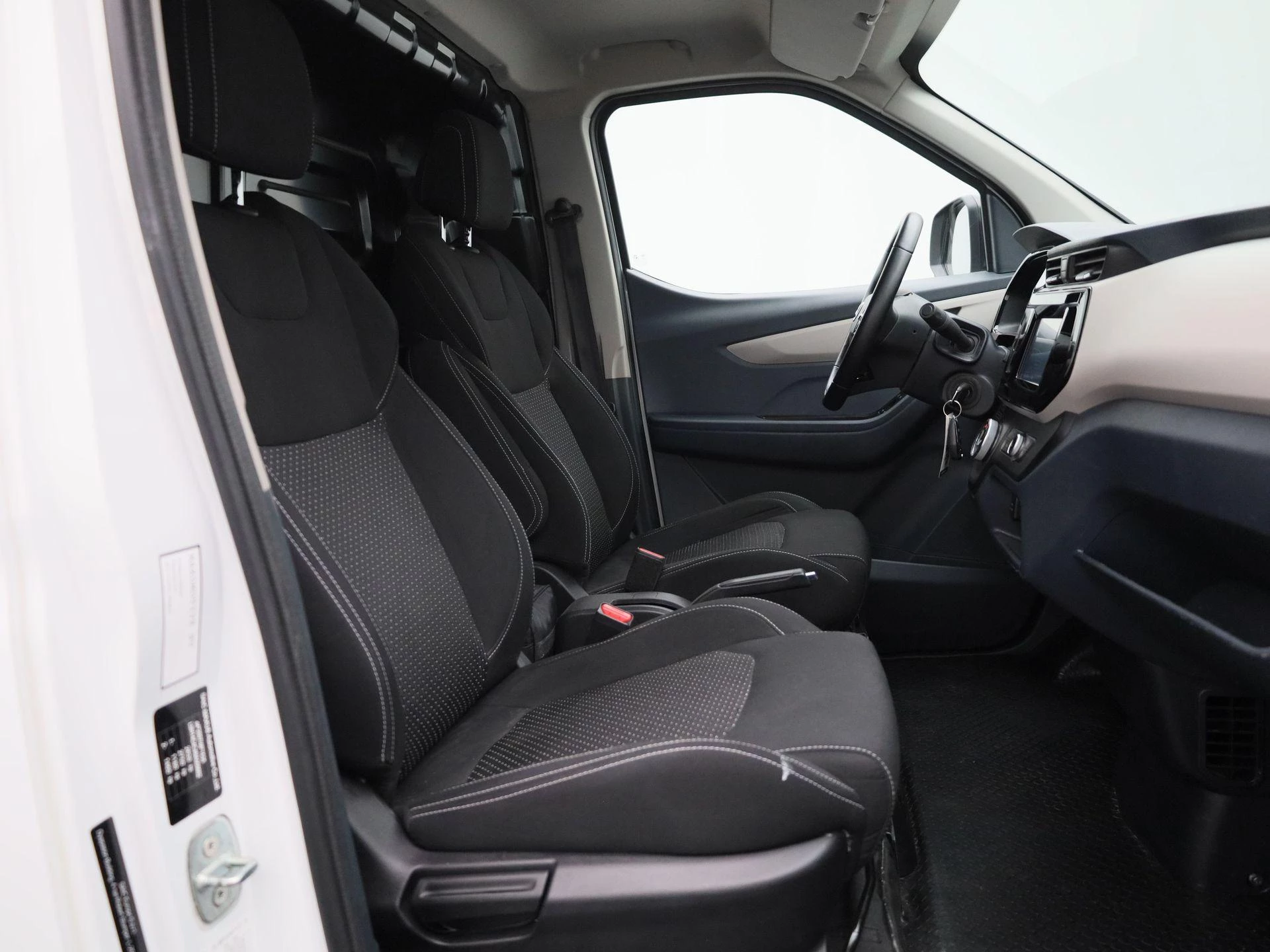 Maxus-eDeliver3-image-31