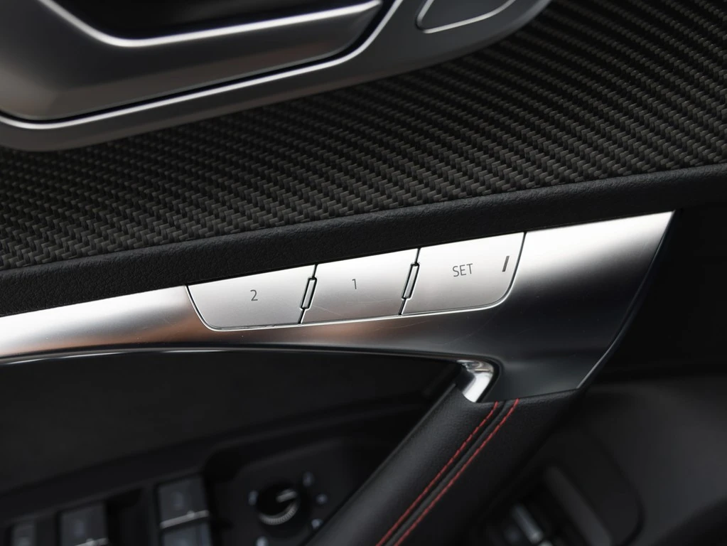 Audi-A6-image-9