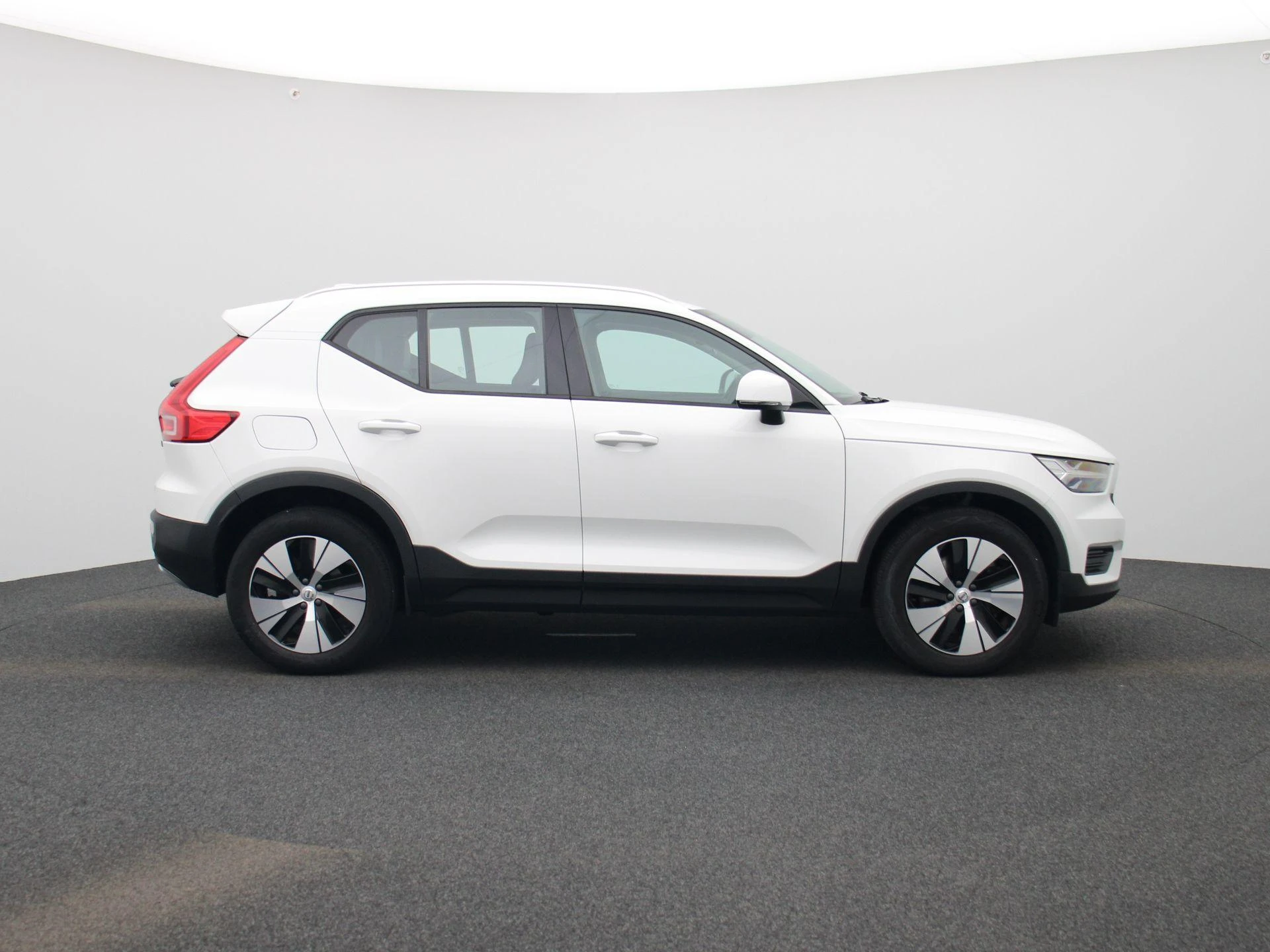 Volvo-XC40-image-7