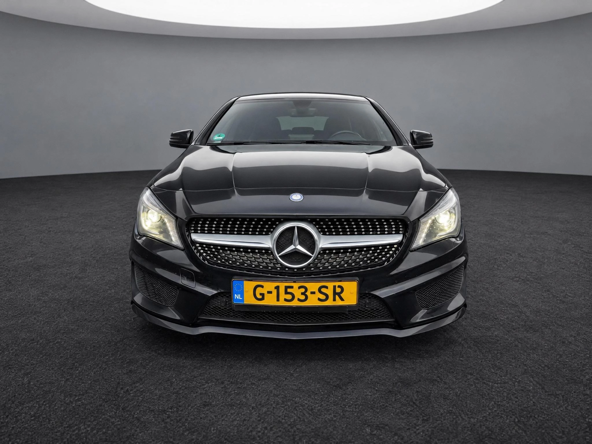 Mercedes-Benz-CLA-image-3