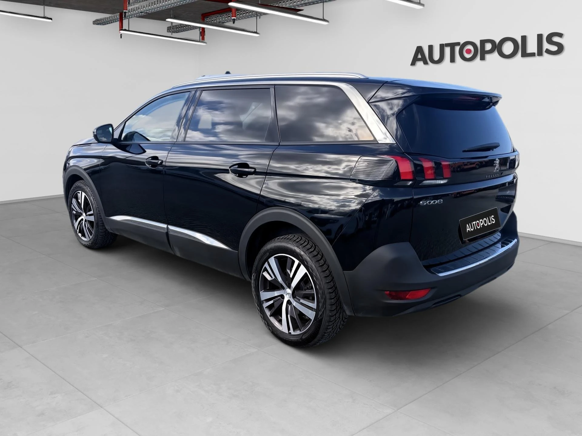 Peugeot-5008-image-12
