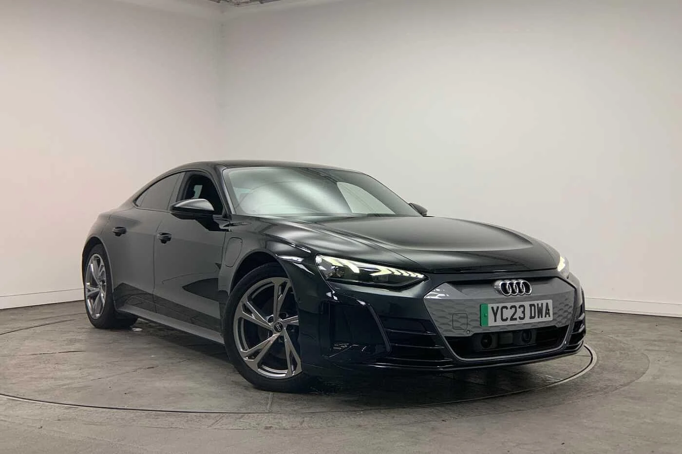 Audi-e-tron-image-13