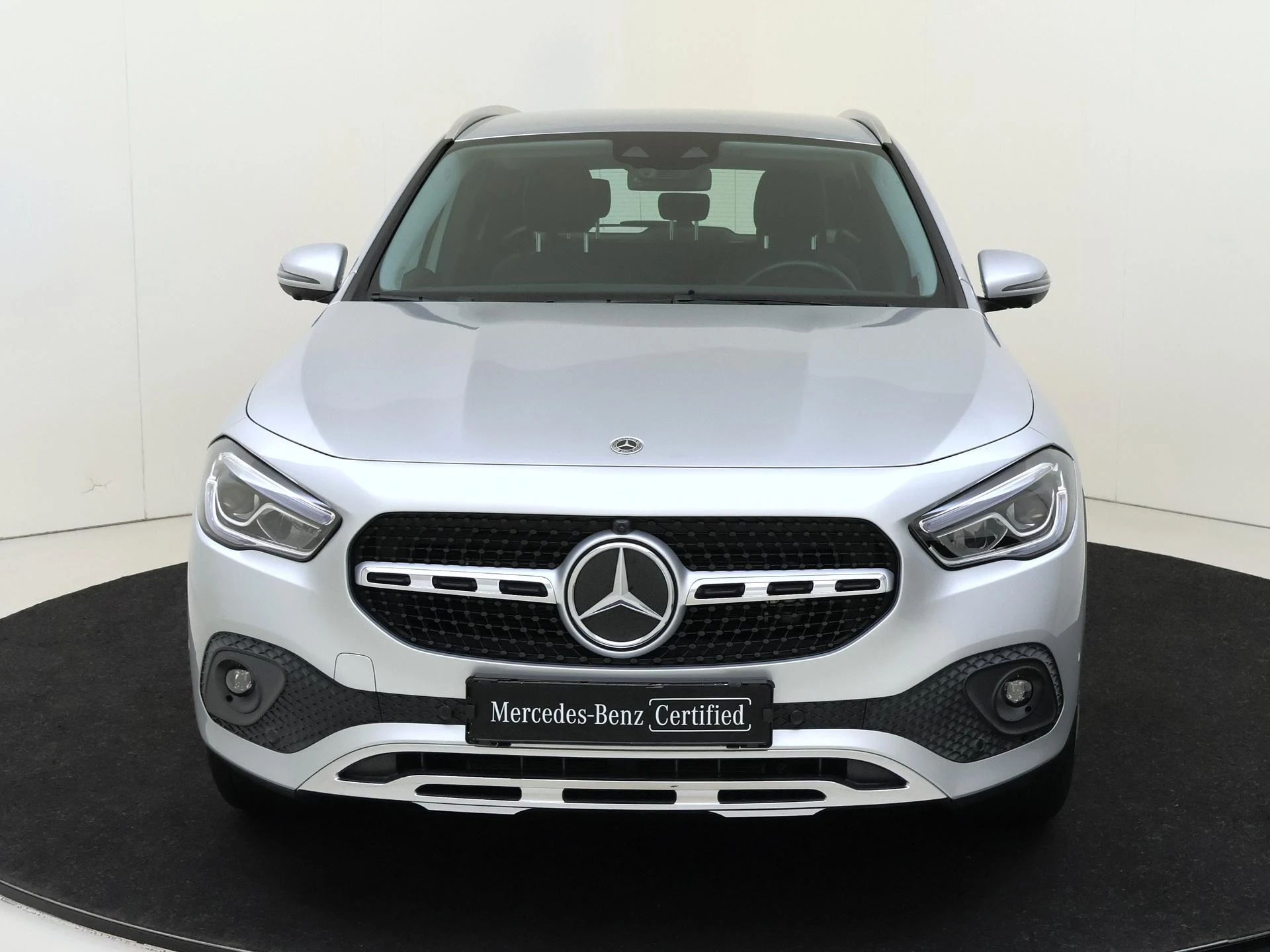 Mercedes-Benz-GLA-image-6
