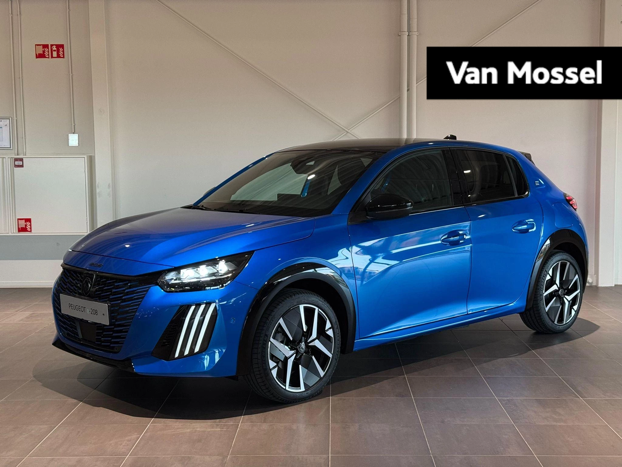 Peugeot-e-208-image-0