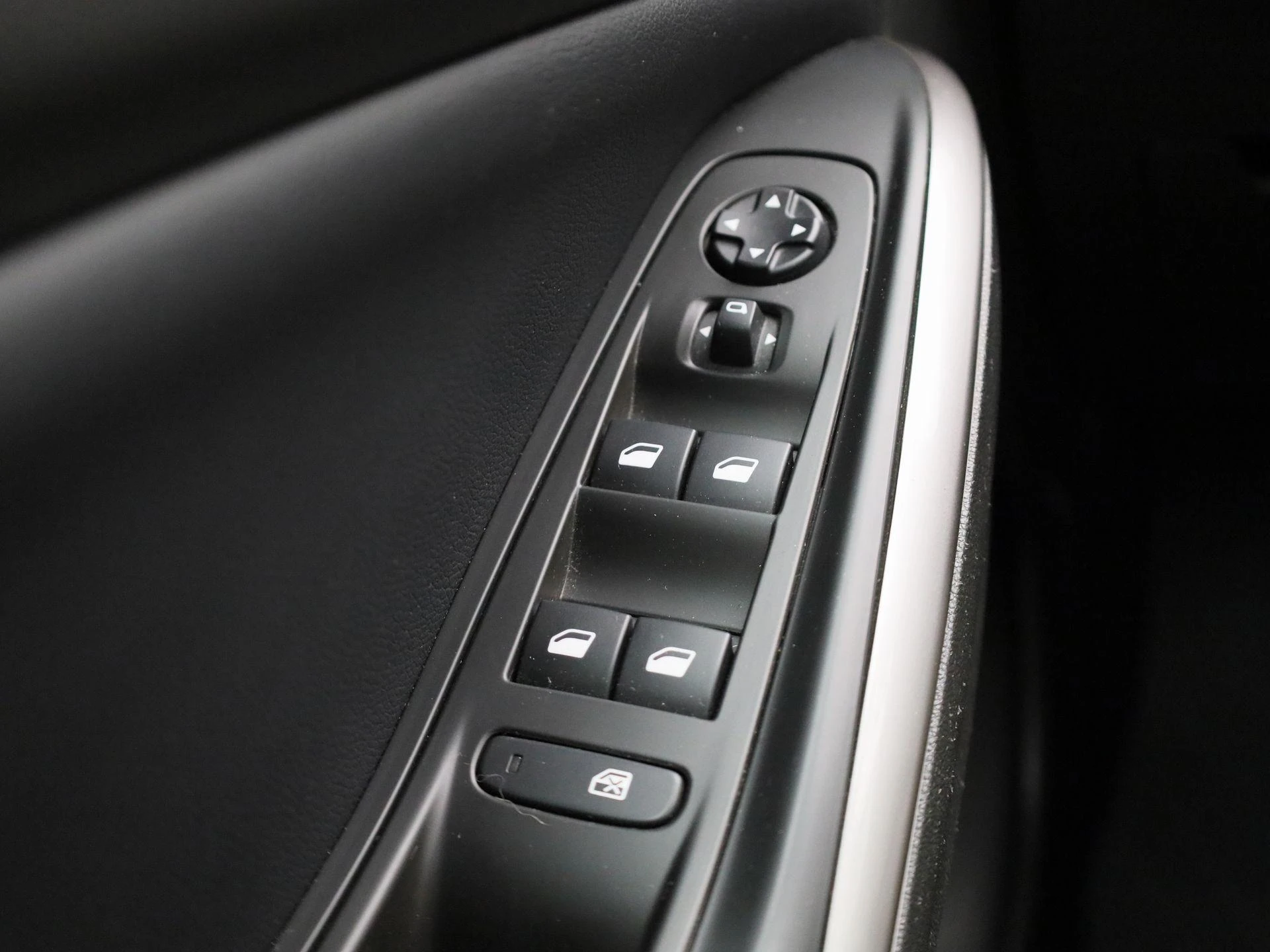 Opel-Grandland-image-24