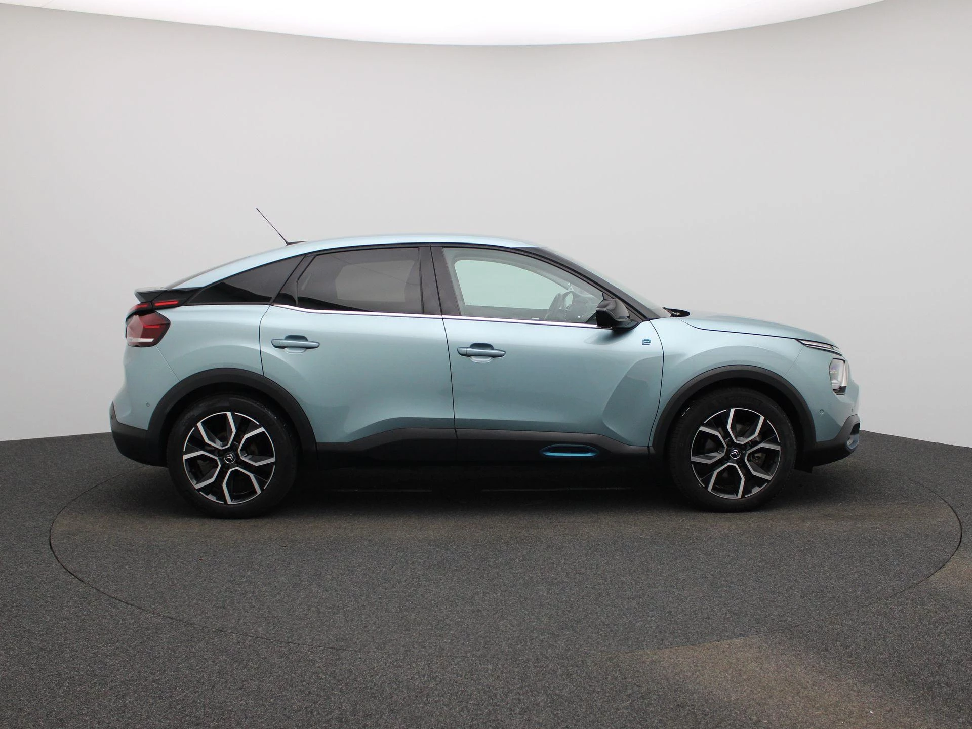 Citroën-ë-C4-image-5